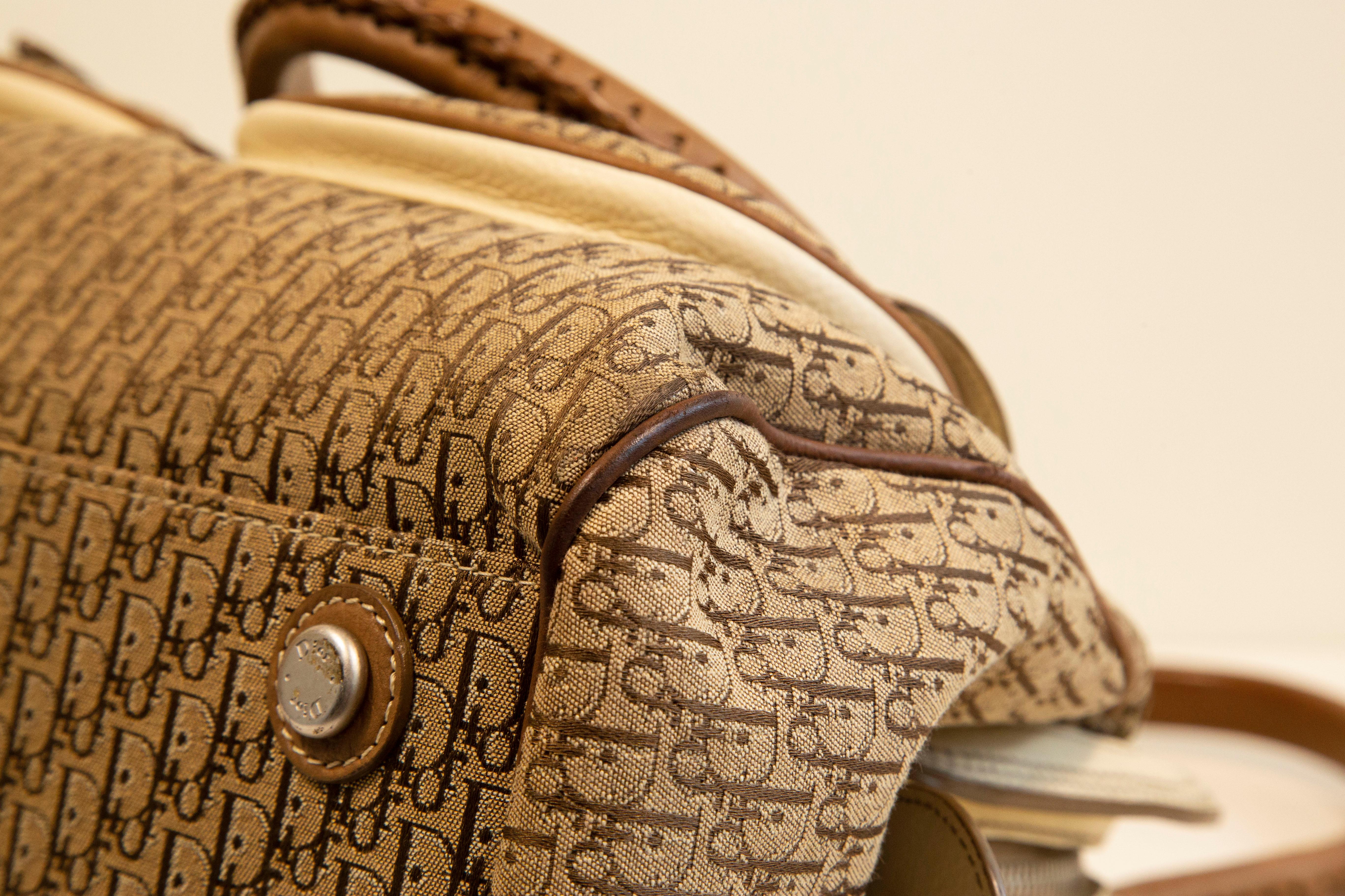 2000s Dior Diorissimo Cloth Beige Canvas and Leather Detective Frame Satchel Bag For Sale 8