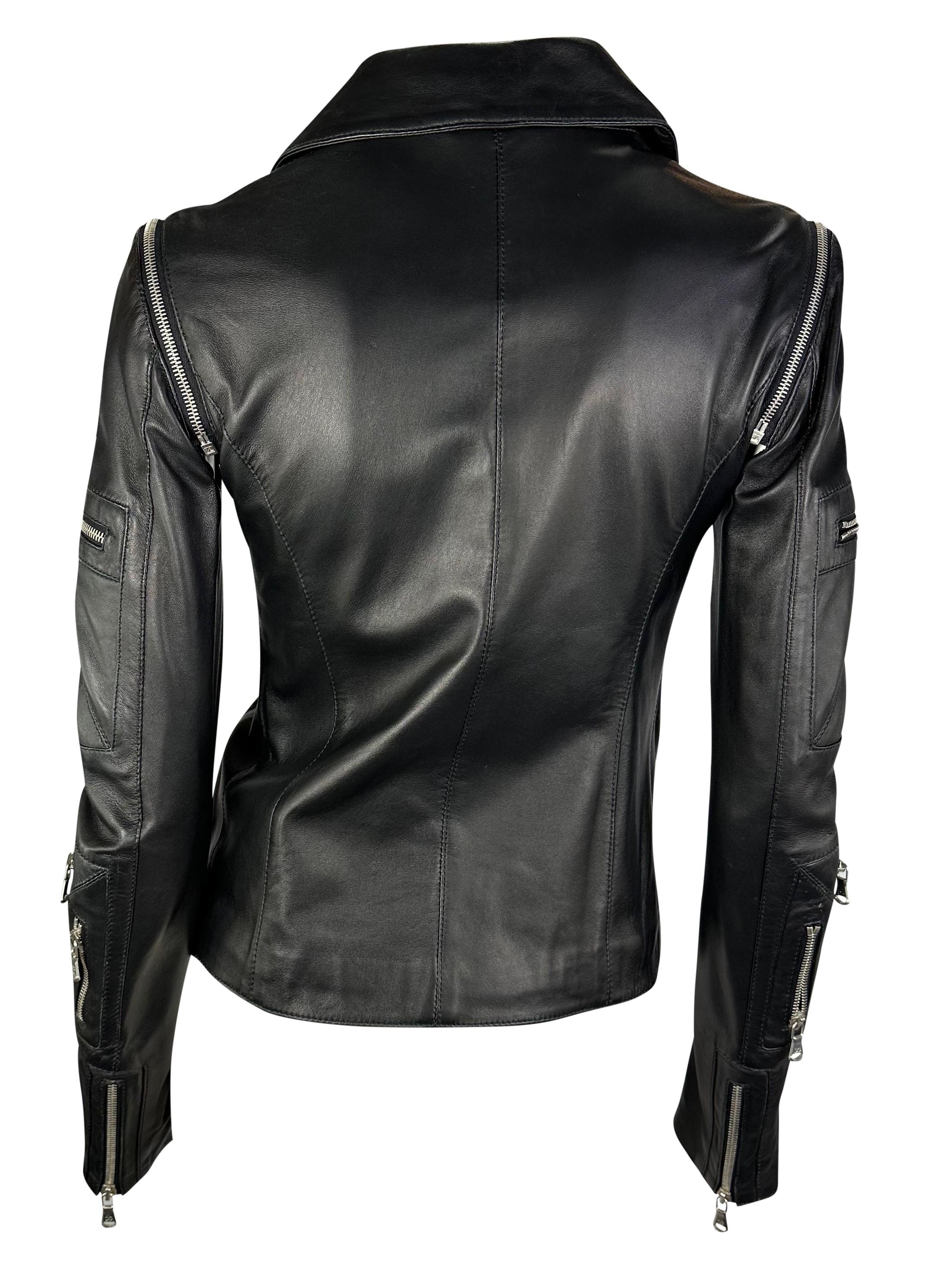 2000er Dolce und Gabbana Schwarze Moto-Jacke aus Leder mit Reißverschluss aus Leder Damen im Angebot