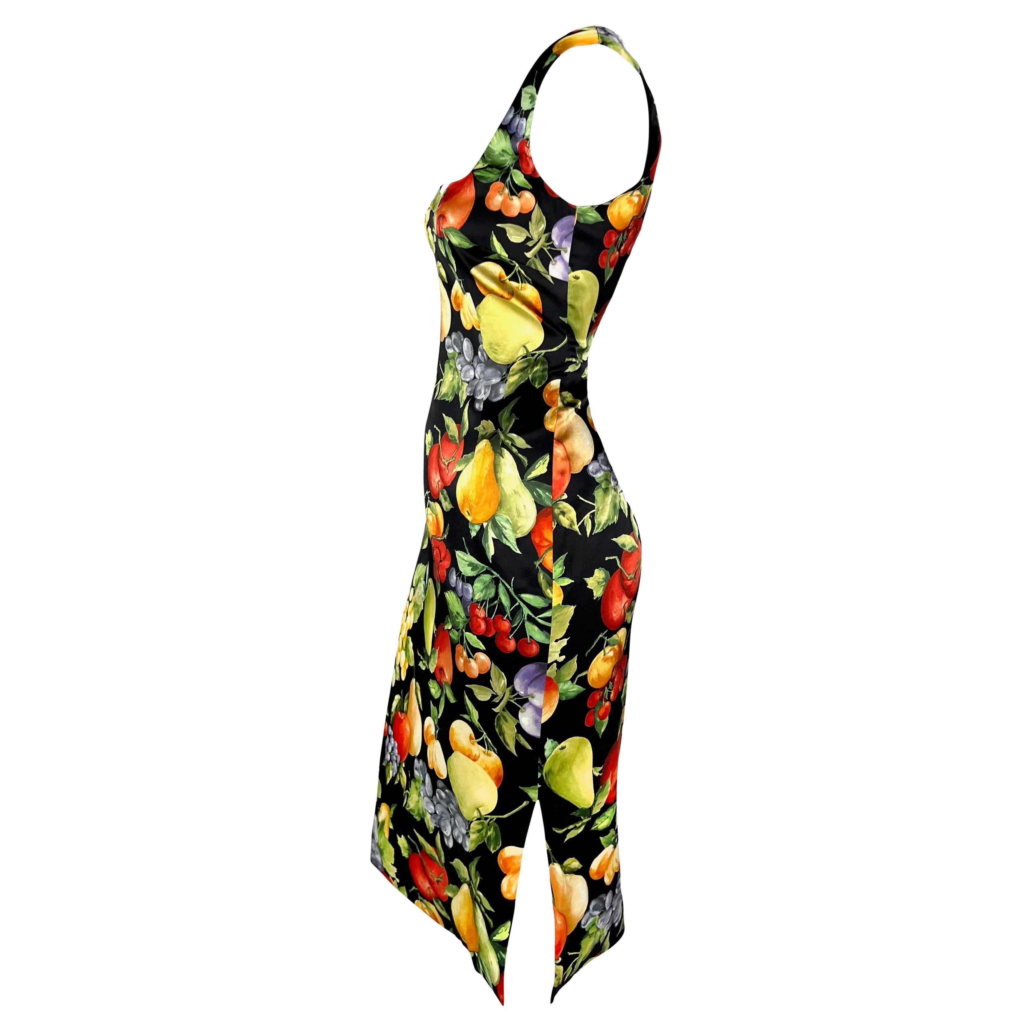 Women's 2000s Dolce & Gabbana Black Bodycon Sleeveless Fruit Print Pin-up Dress For Sale