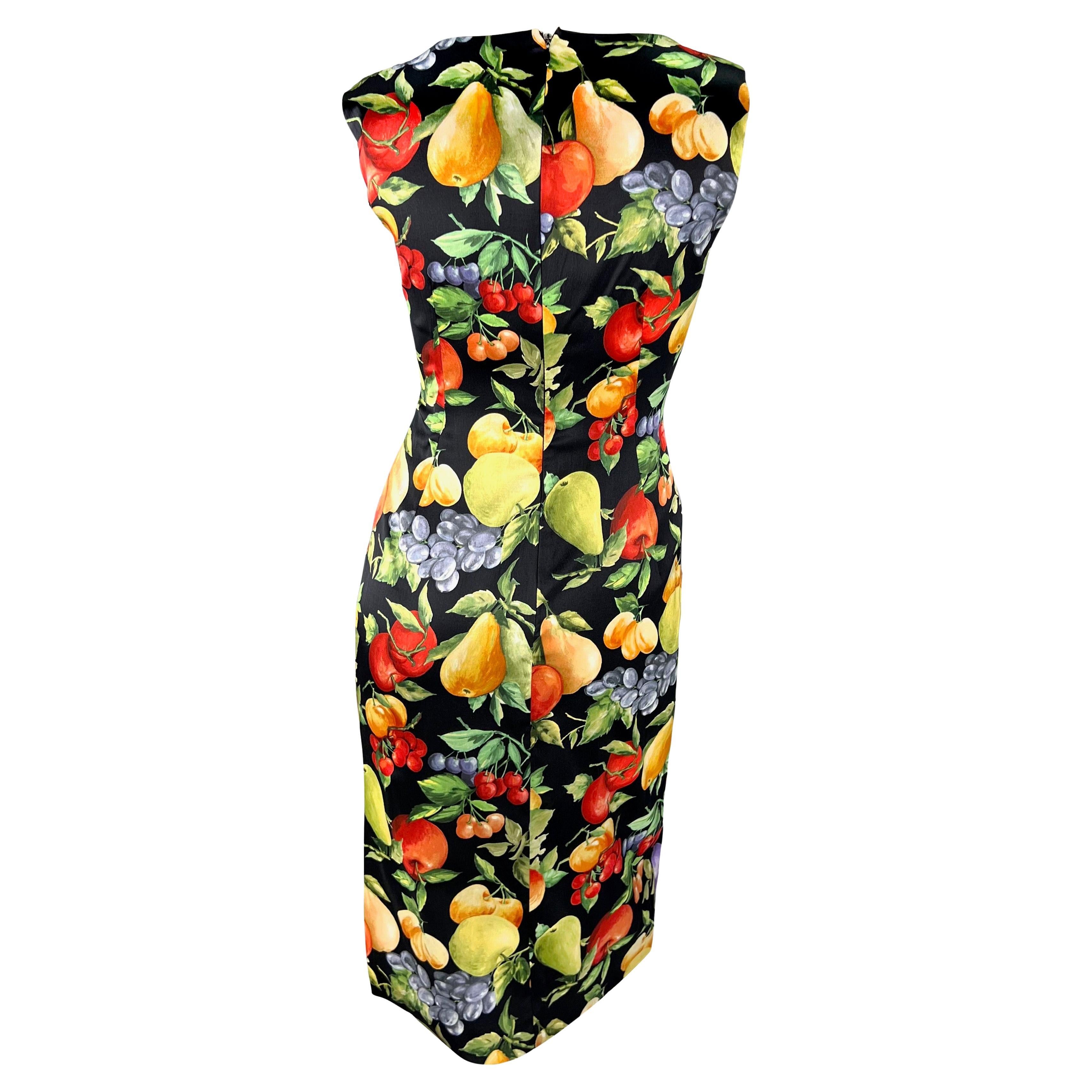 2000s Dolce & Gabbana Black Bodycon Sleeveless Fruit Print Pin-up Dress For Sale 1
