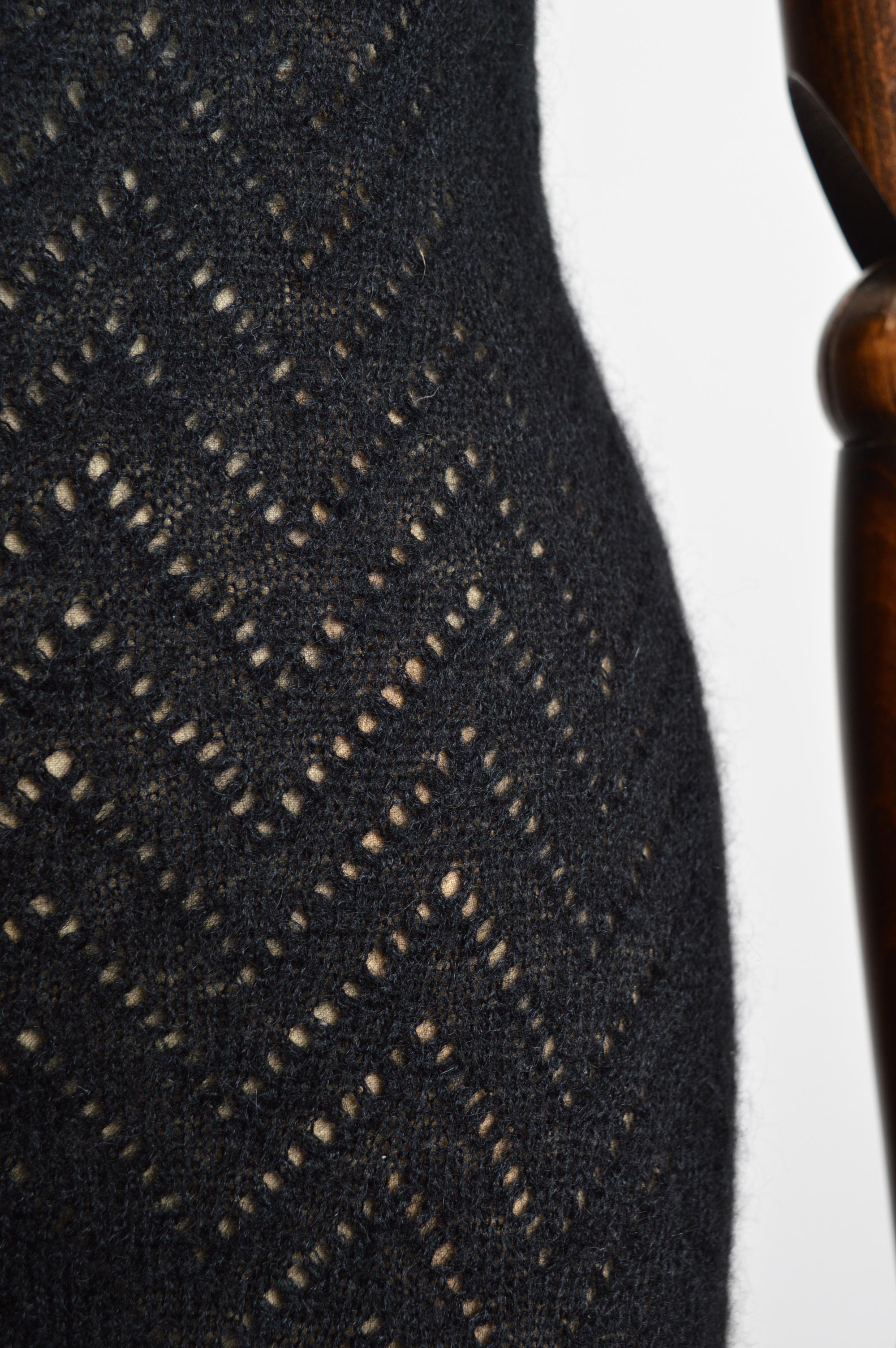 2000er DOLCE & GABBANA Schwarzer Mohair durchsichtiger cremefarbener Spitzenbesatz Mini-Slipkleid im Angebot 2
