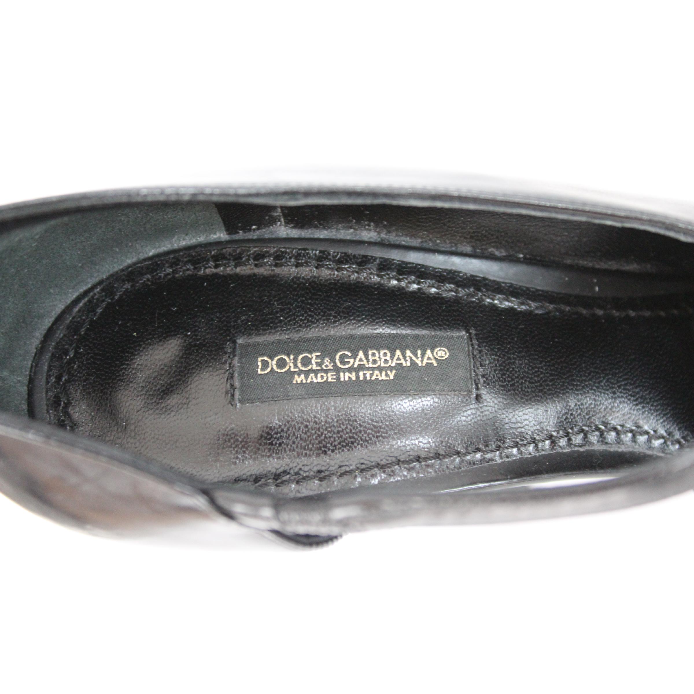 2000s Dolce & Gabbana Black Patent Leather Heel Shoes Decollete In Excellent Condition In Brindisi, Bt