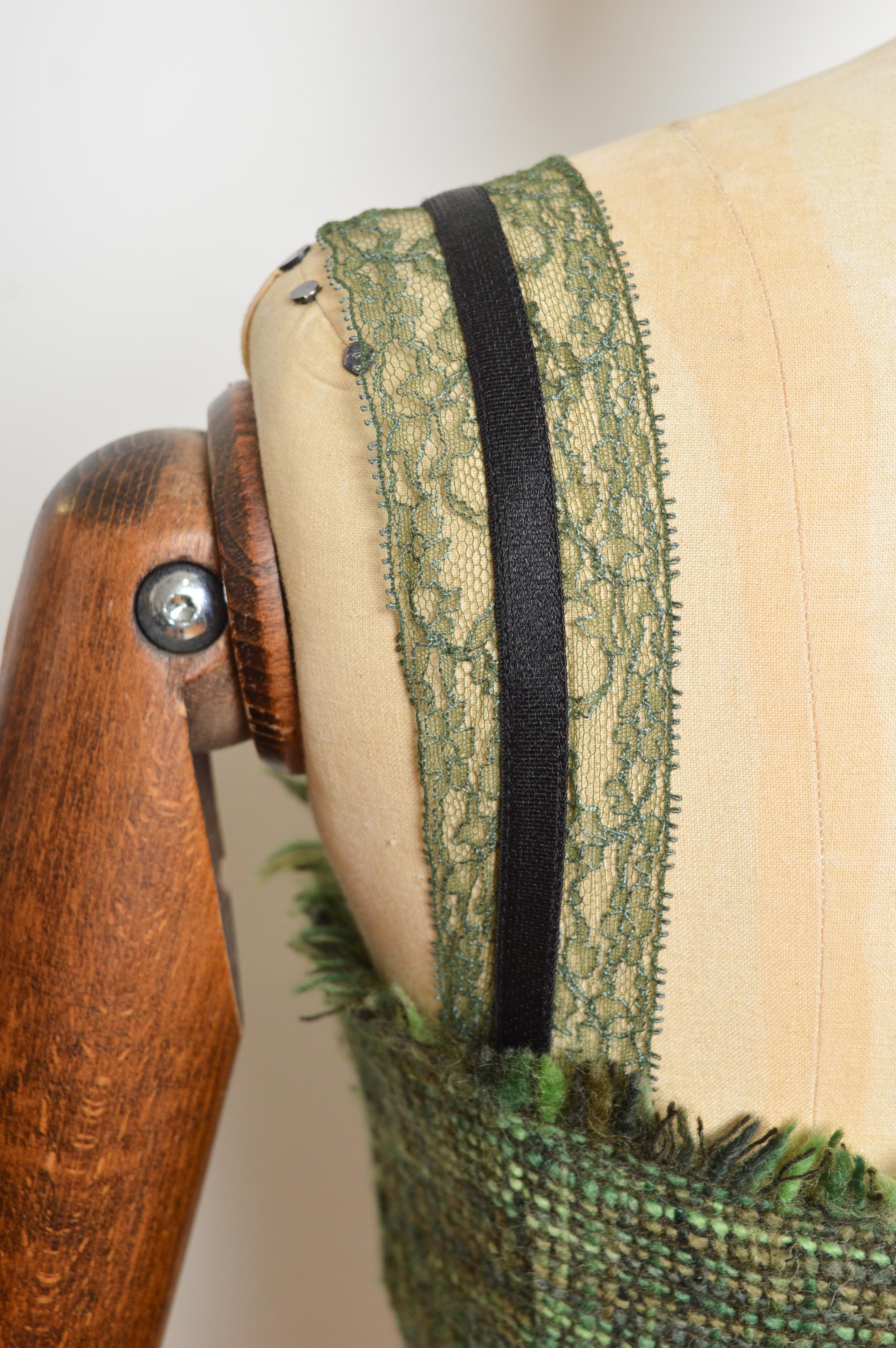 Dolce & Gabbana anni 2000: bustier a corsetto in pizzo e tweed verde con corpetto in denim in vendita 6