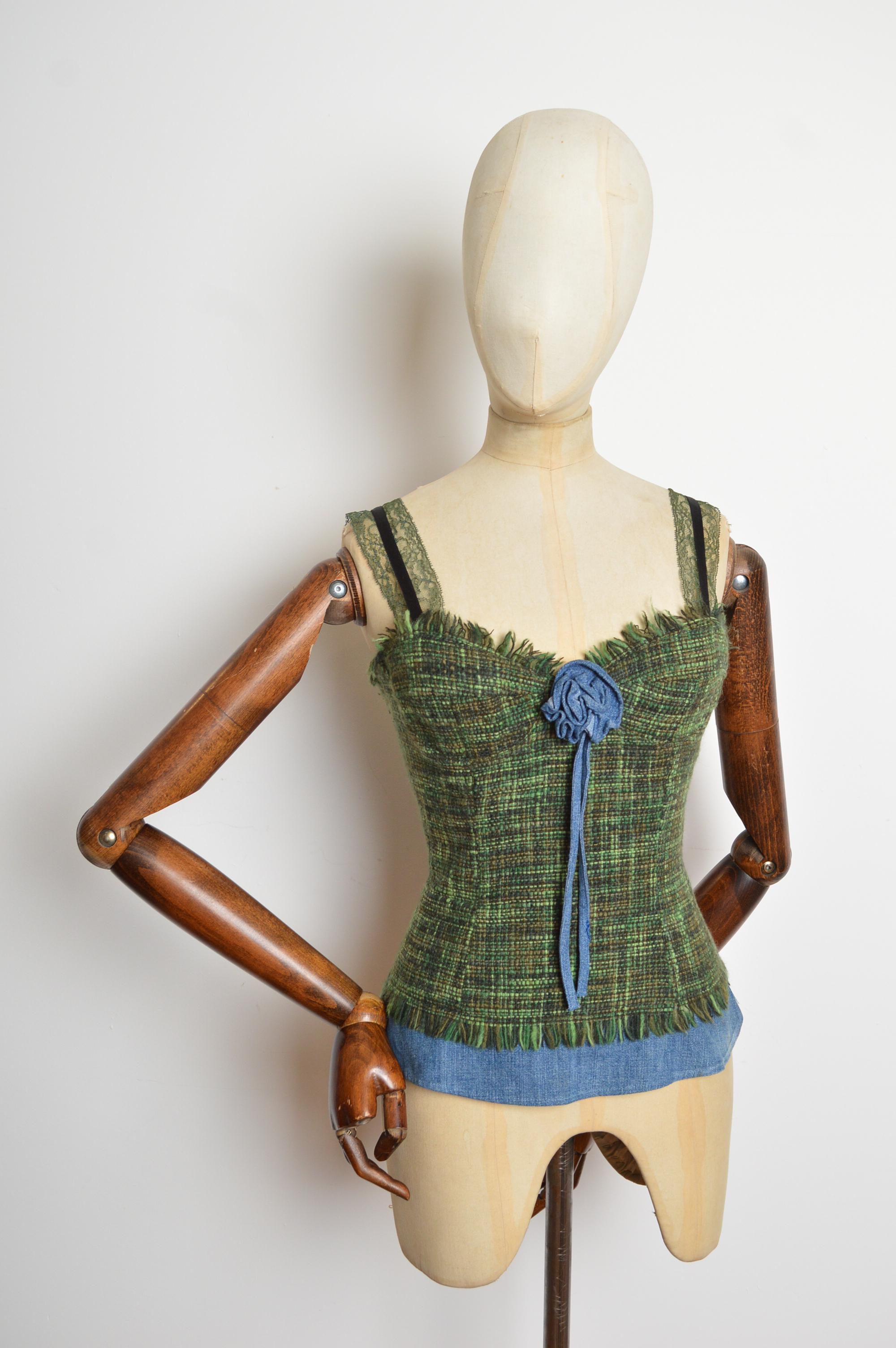 Dolce & Gabbana anni 2000: bustier a corsetto in pizzo e tweed verde con corpetto in denim in vendita 2