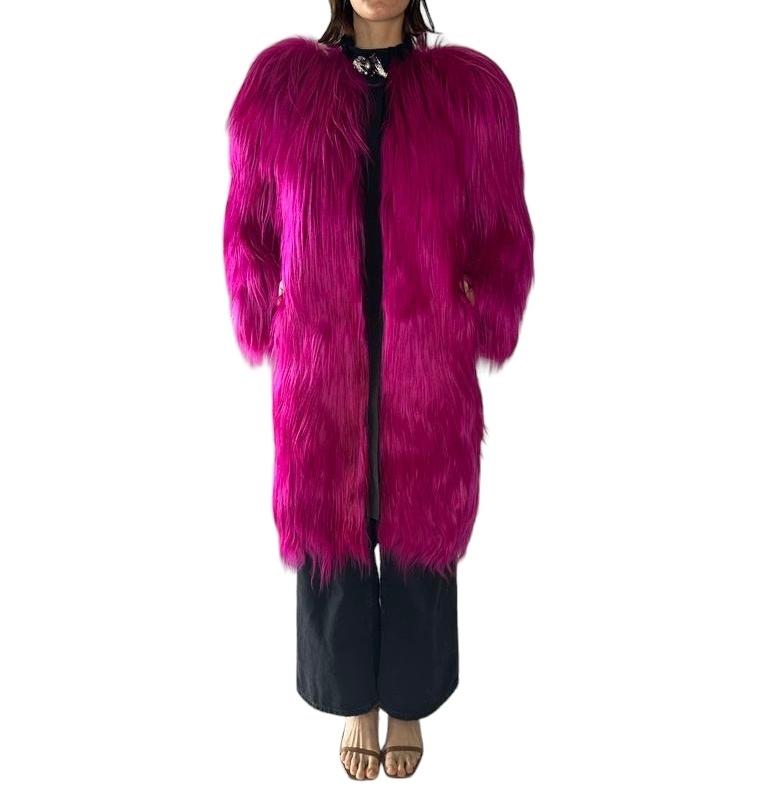 2000S Dolce & Gabbana Hot Pink Fur Yak 2009 Amest Coat For Sale 2