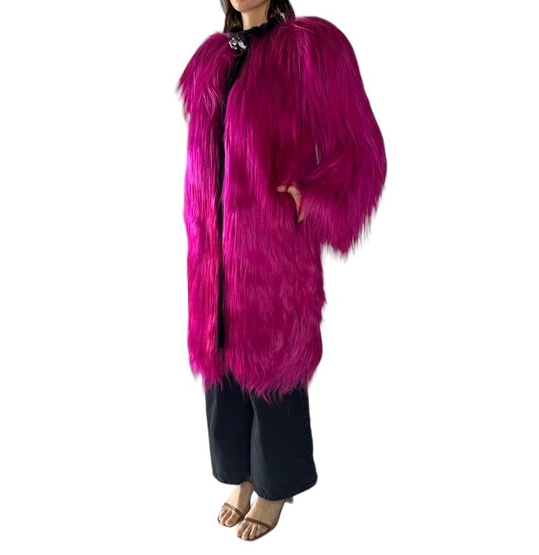 2000S Dolce & Gabbana Hot Pink Fur Yak 2009 Amest Coat For Sale 3