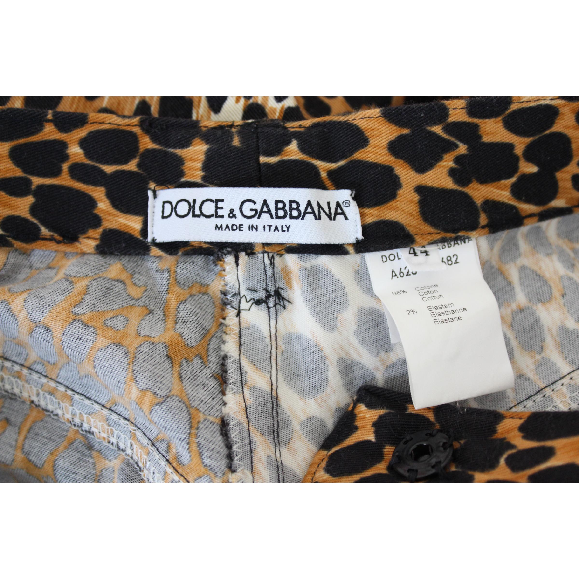 leopard print capri pants