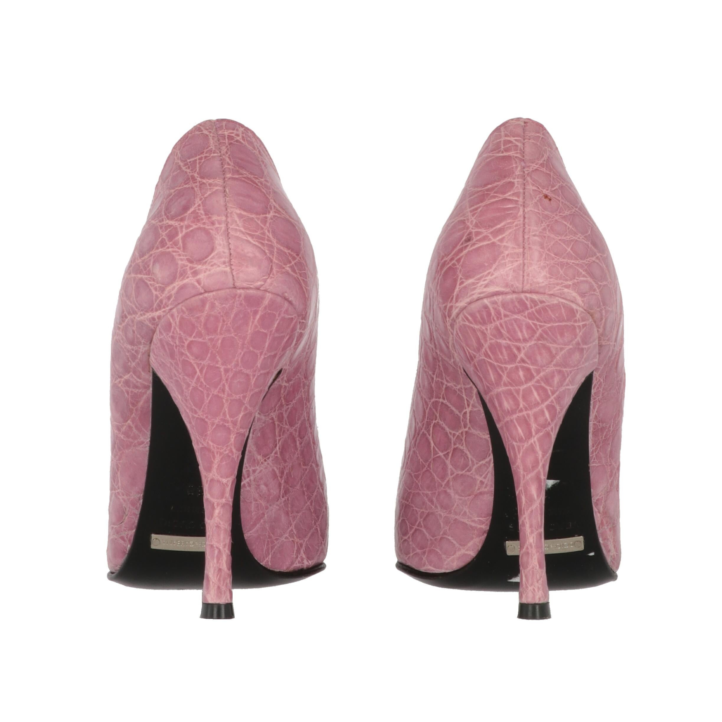 Women's 2000s Dolce & Gabbana Pink Leather Pumps