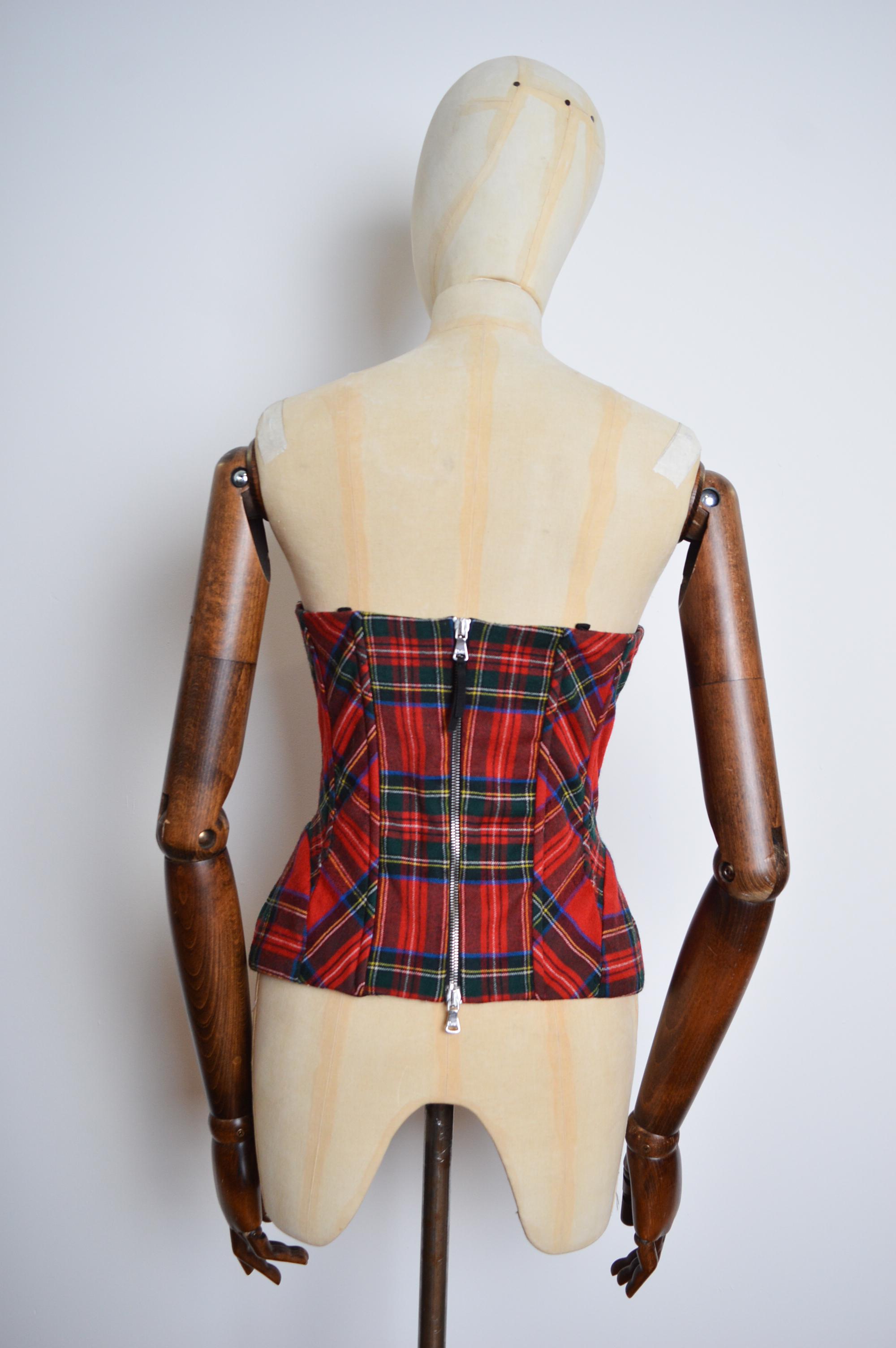 2000's Dolce & Gabbana Red Tartan Y2k Punk Style Corset - Bustier Top In Good Condition In Sheffield, GB