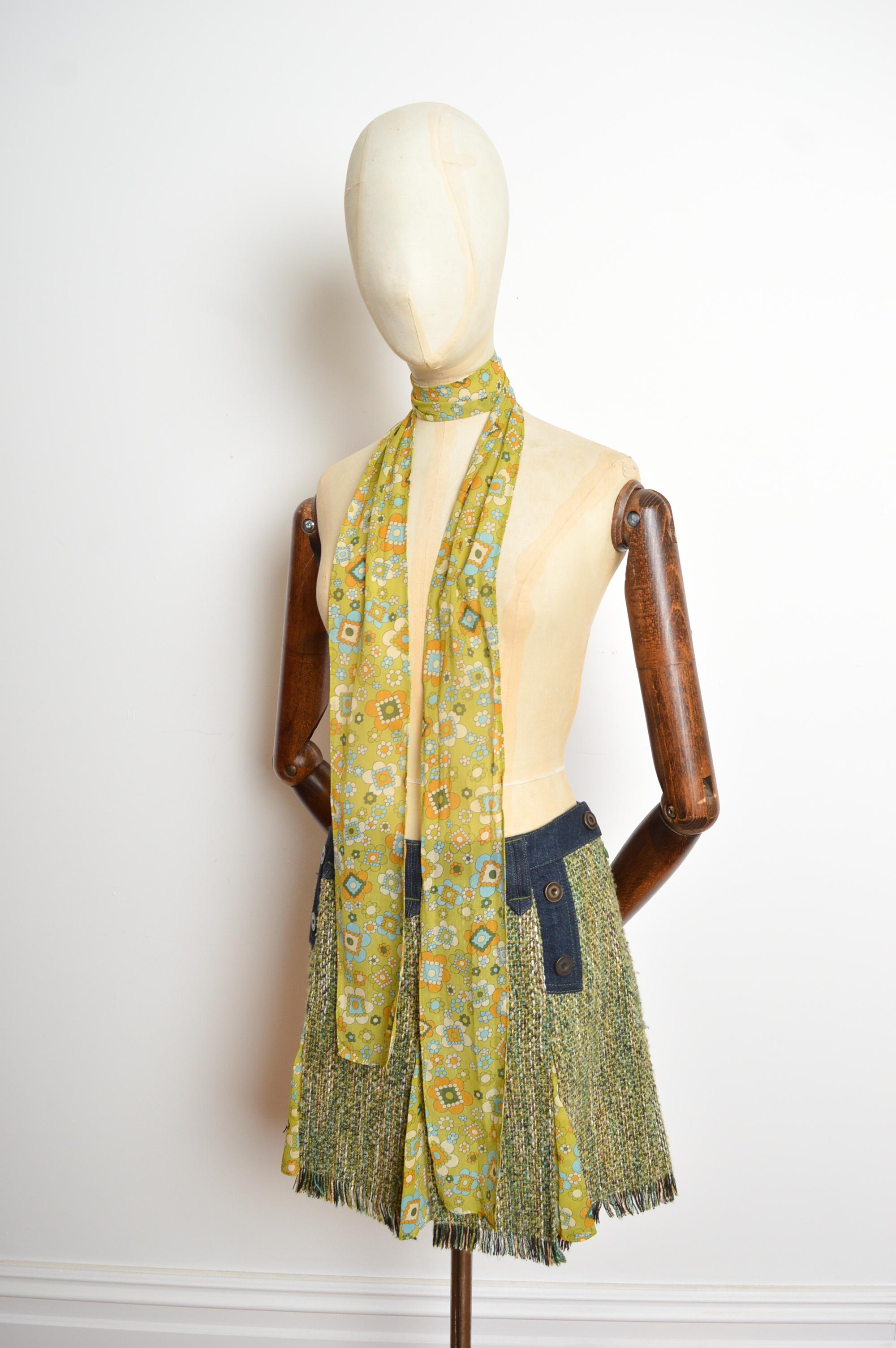 Minifalda plisada de tiro bajo Dolce & Gabbana Y2K Denim y tweed verde de 2000 en venta 6