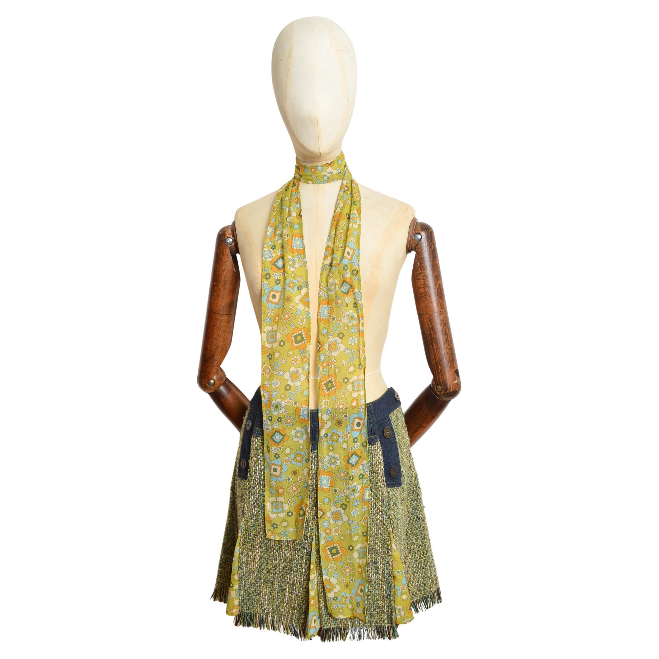Minifalda plisada de tiro bajo Dolce & Gabbana Y2K Denim y tweed verde de 2000 en venta