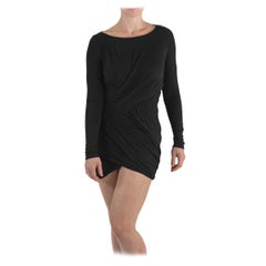 DONNA KARAN - Robe en jersey de rayonne noire à manches, années 2000