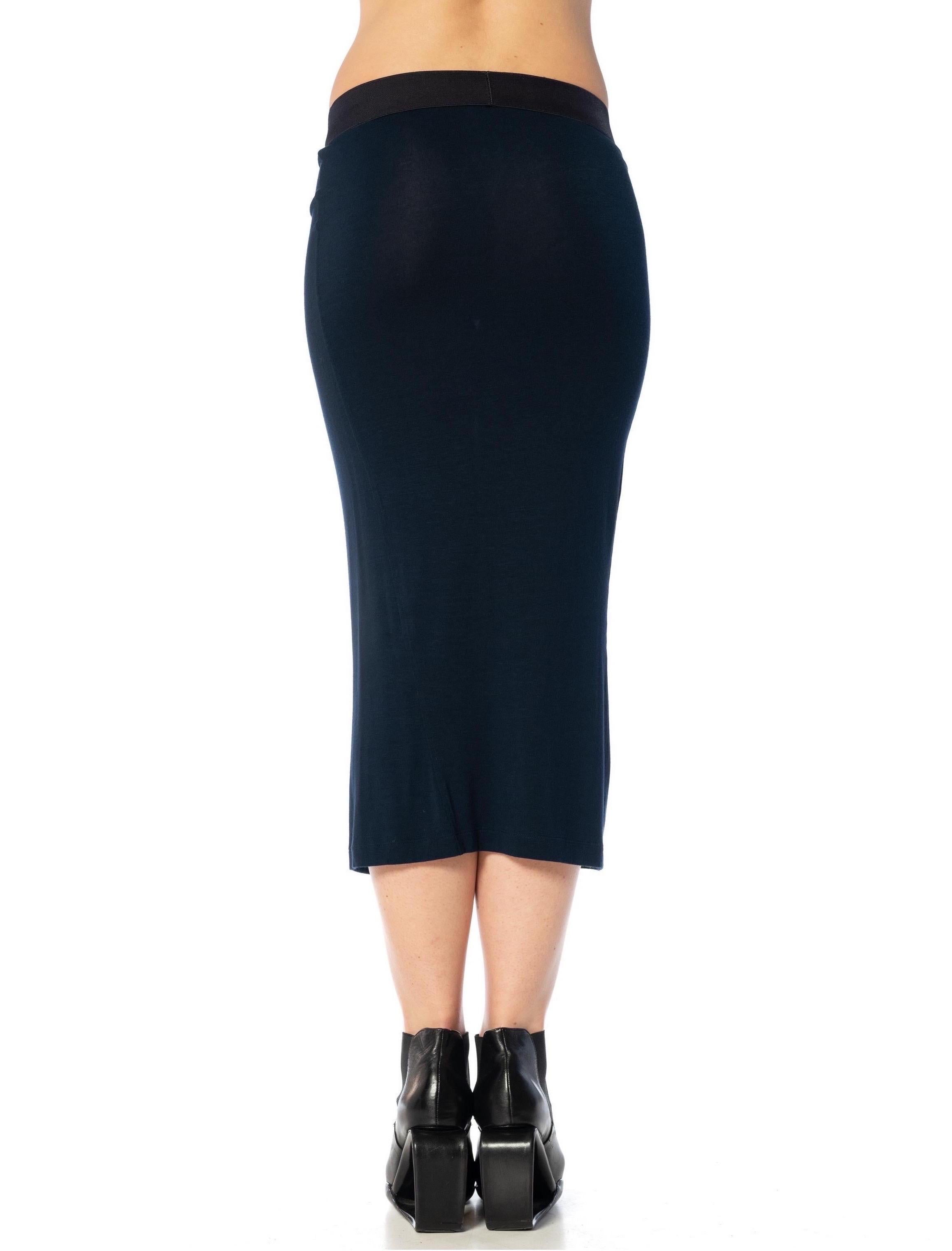 DONNA KARAN, jupe en rayonne bleu nuit avec ceinture élastique épaisse, années 2000 en vente 3