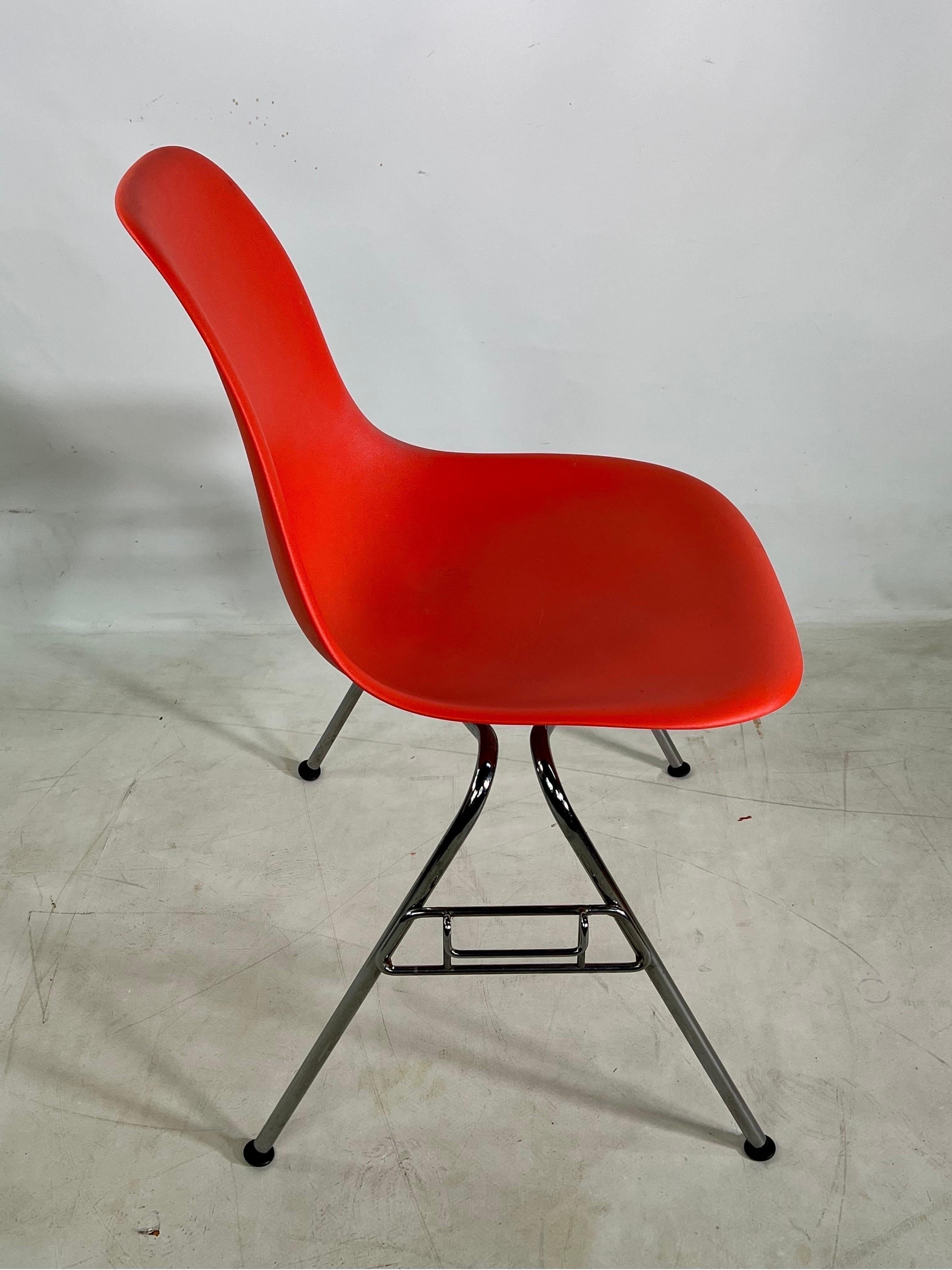 Mid-Century Modern 2000s Eames Molded Plastic Side Chair For Sale