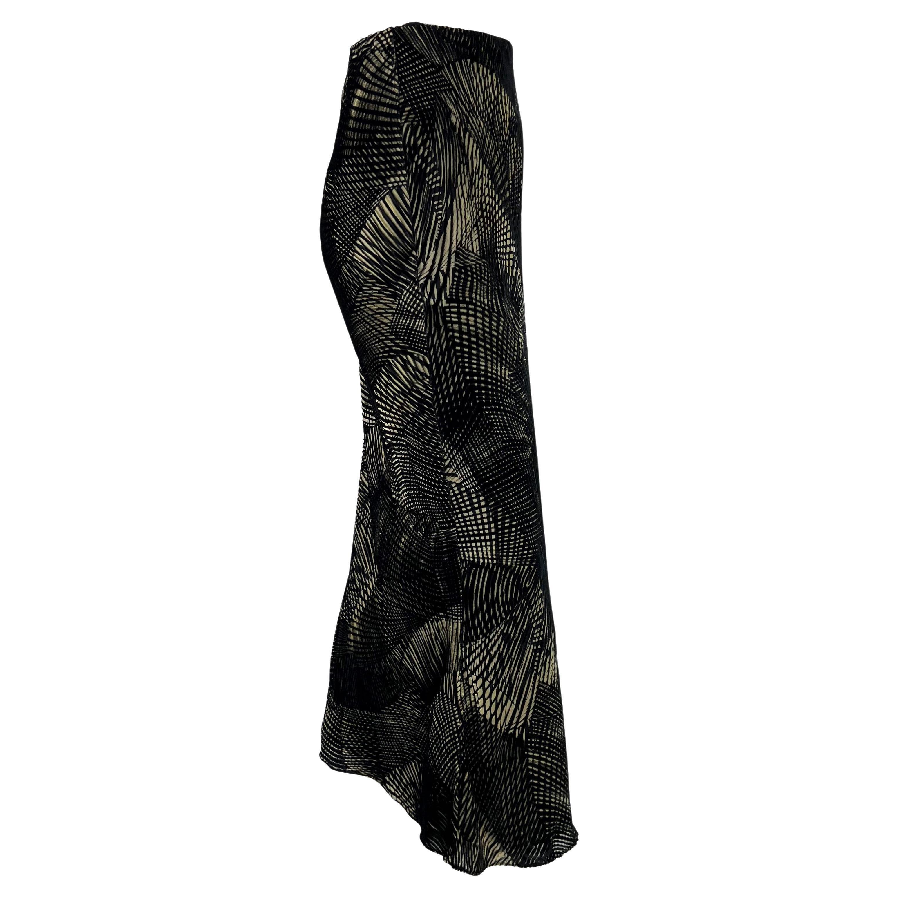 2000s Emanuel Ungaro by Giambattista Valli Sheer Black Velvet Overlay Maxi Skirt In Excellent Condition For Sale In West Hollywood, CA