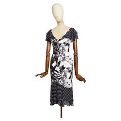 Emanuel Ungaro Fever, anni 2000, abito da flamenco con dettaglio di volant, a pois e con vestibilità aderente