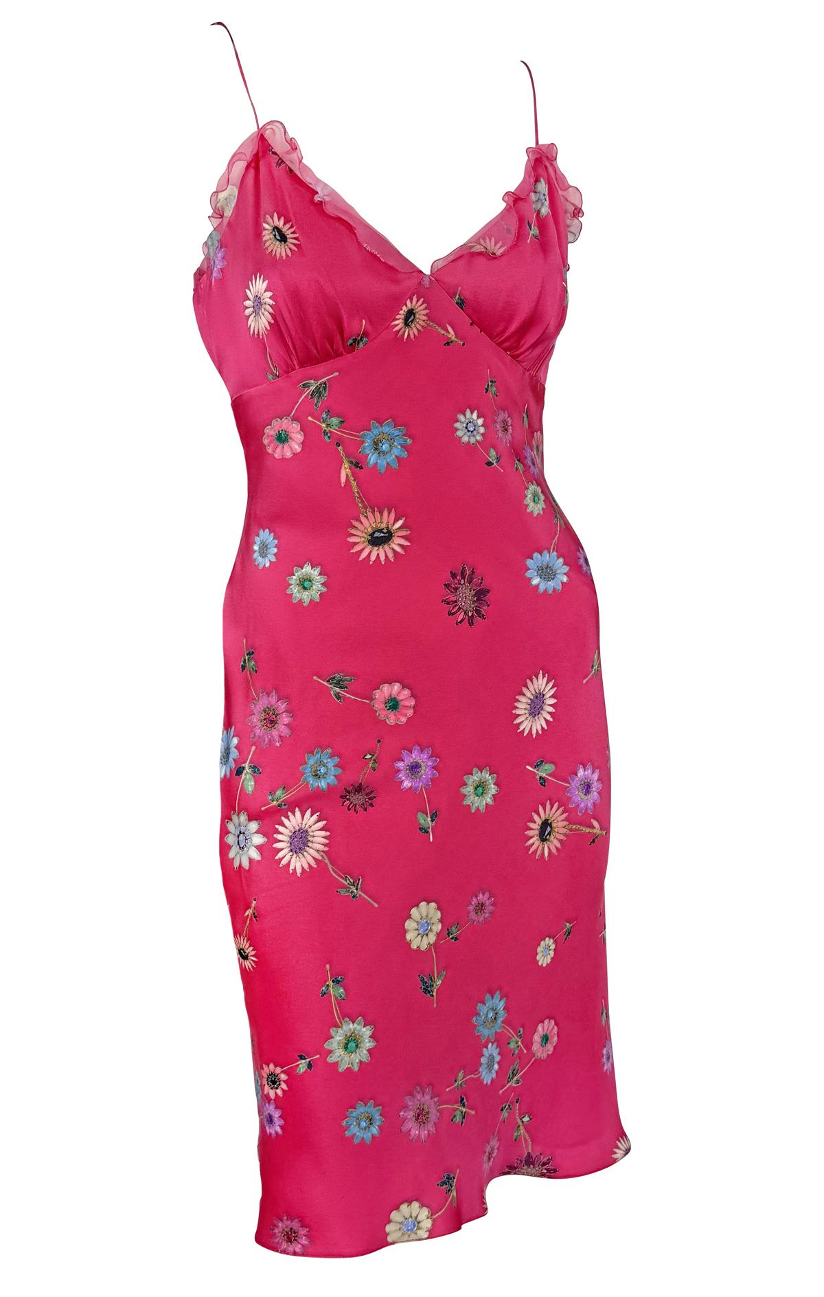 2000s Emanuel Ungaro Hot Pink Satin Flower Jewels Print Slip Dress en Excelente estado para la venta en West Hollywood, CA