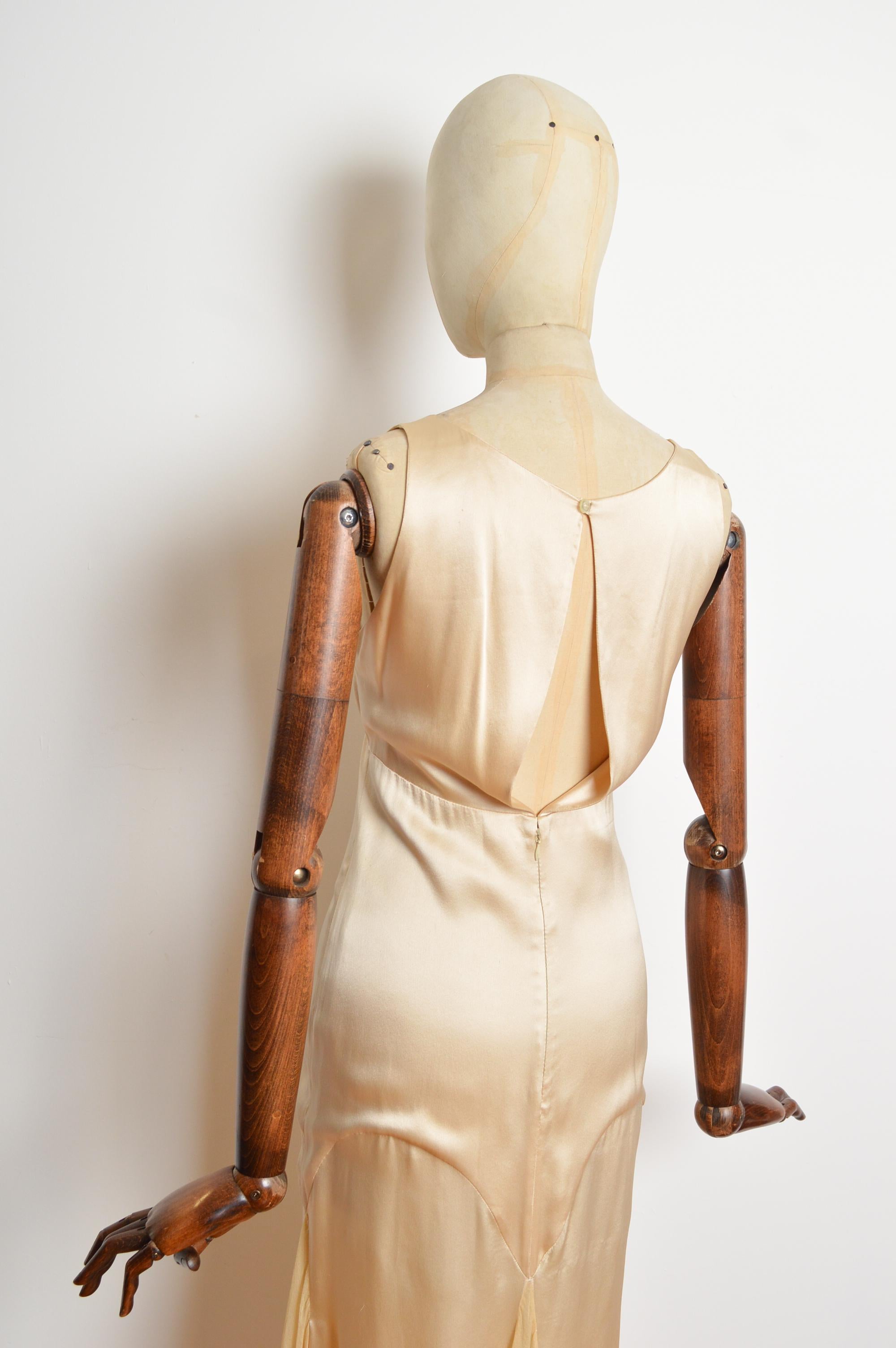 2000s Emanuel Ungaro Nude Long Cream Silk Satin Slip Dress & Matching Bolero Set For Sale 2