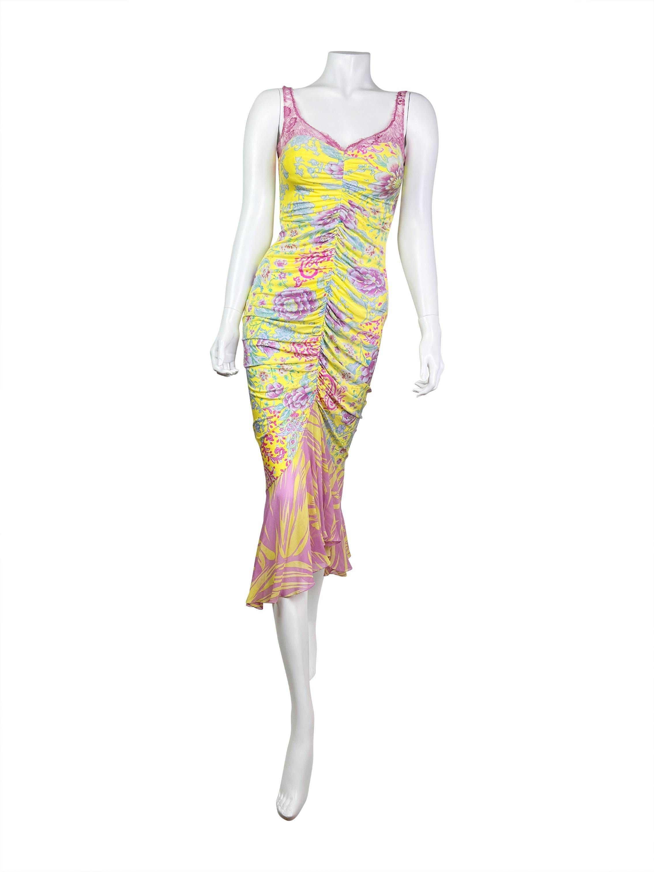 2000er Emanuel Ungaro Gerüschtes Kleid (Beige)