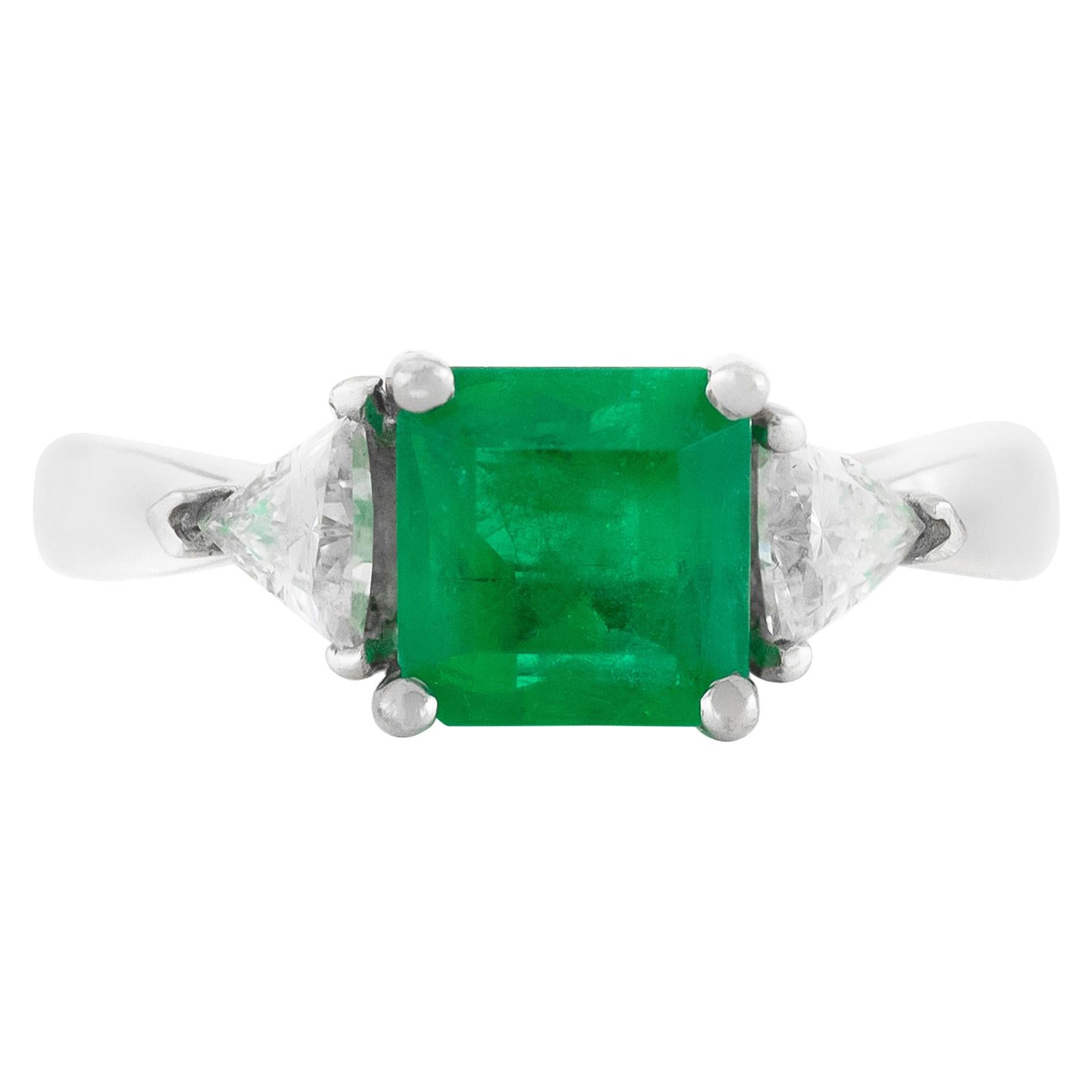 2000s Emerald Engagement Ring with Two Tringels on the Side