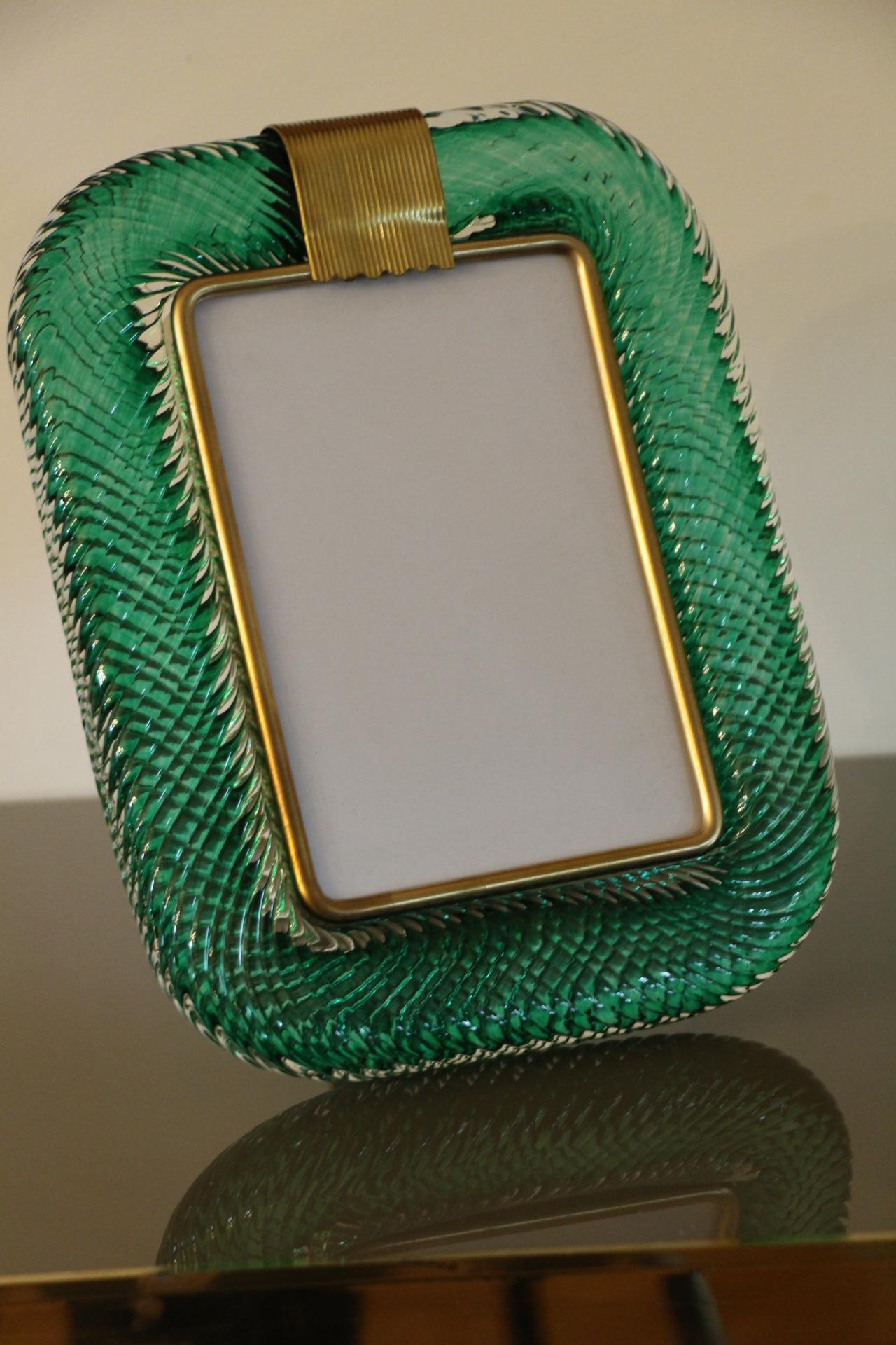 2000's Emerald Green Twisted Murano Glass and Brass Picture Frame by Barovier  In Excellent Condition In Saint-Ouen, FR