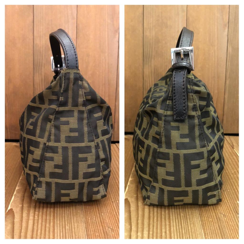 Vintage FENDI Brown Zucca Jacquard Pouch Handbag  In Good Condition For Sale In Bangkok, TH