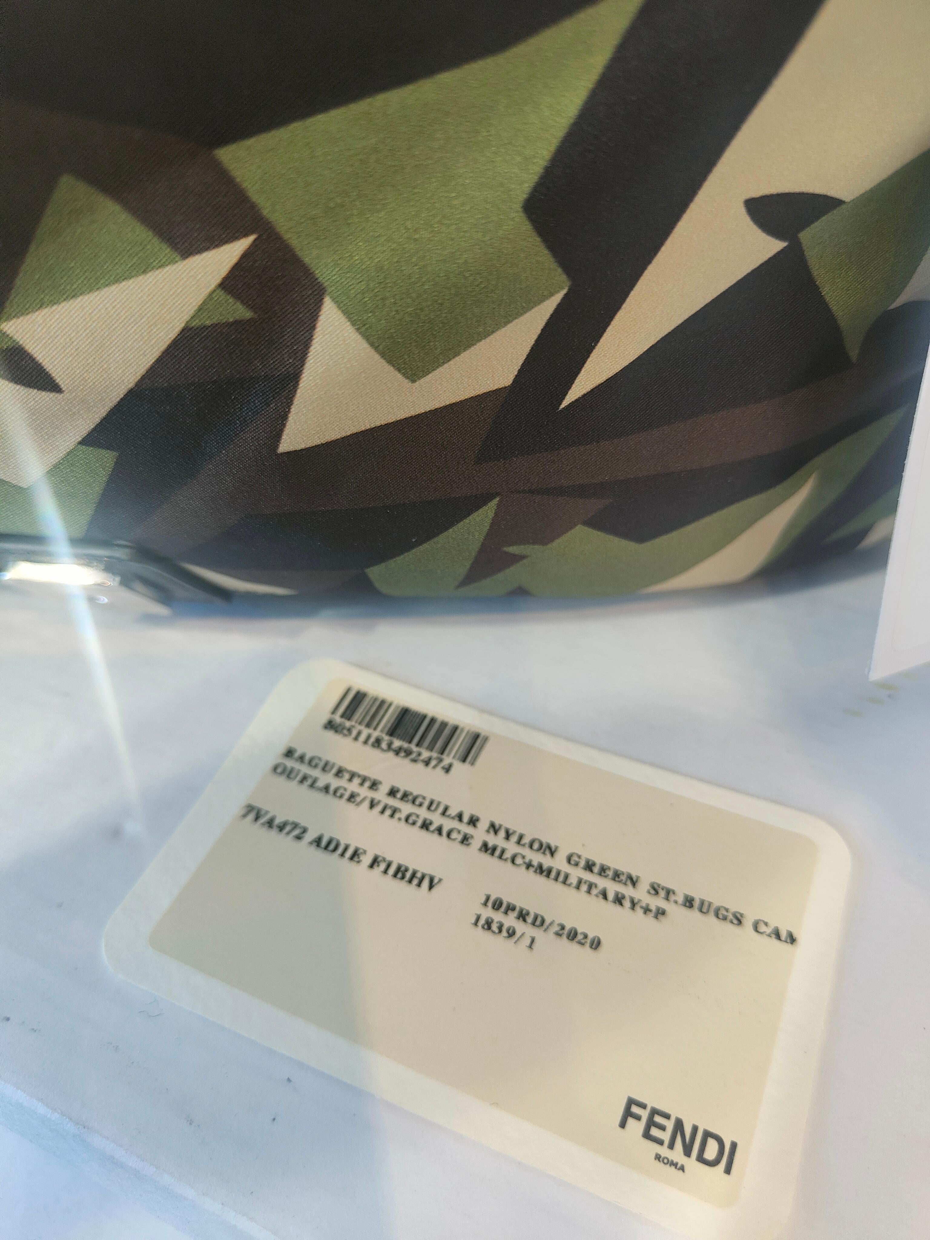 Bolso camuflaje Fendi años 2000 en venta 1