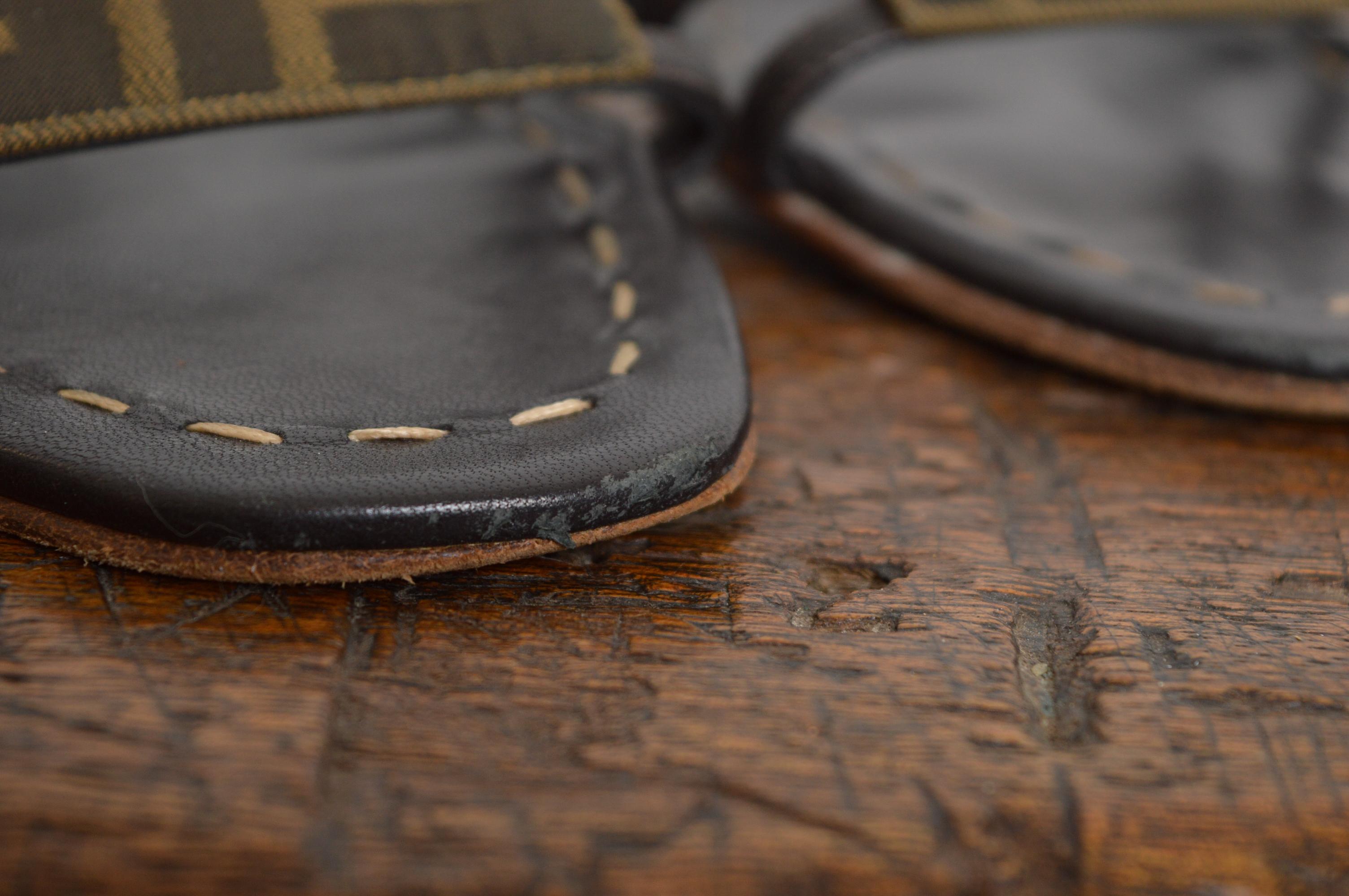 2000 Fendi Monogram Brown Zucca Slip On Mules - Tacchi / Sandali In condizioni buone in vendita a Sheffield, GB