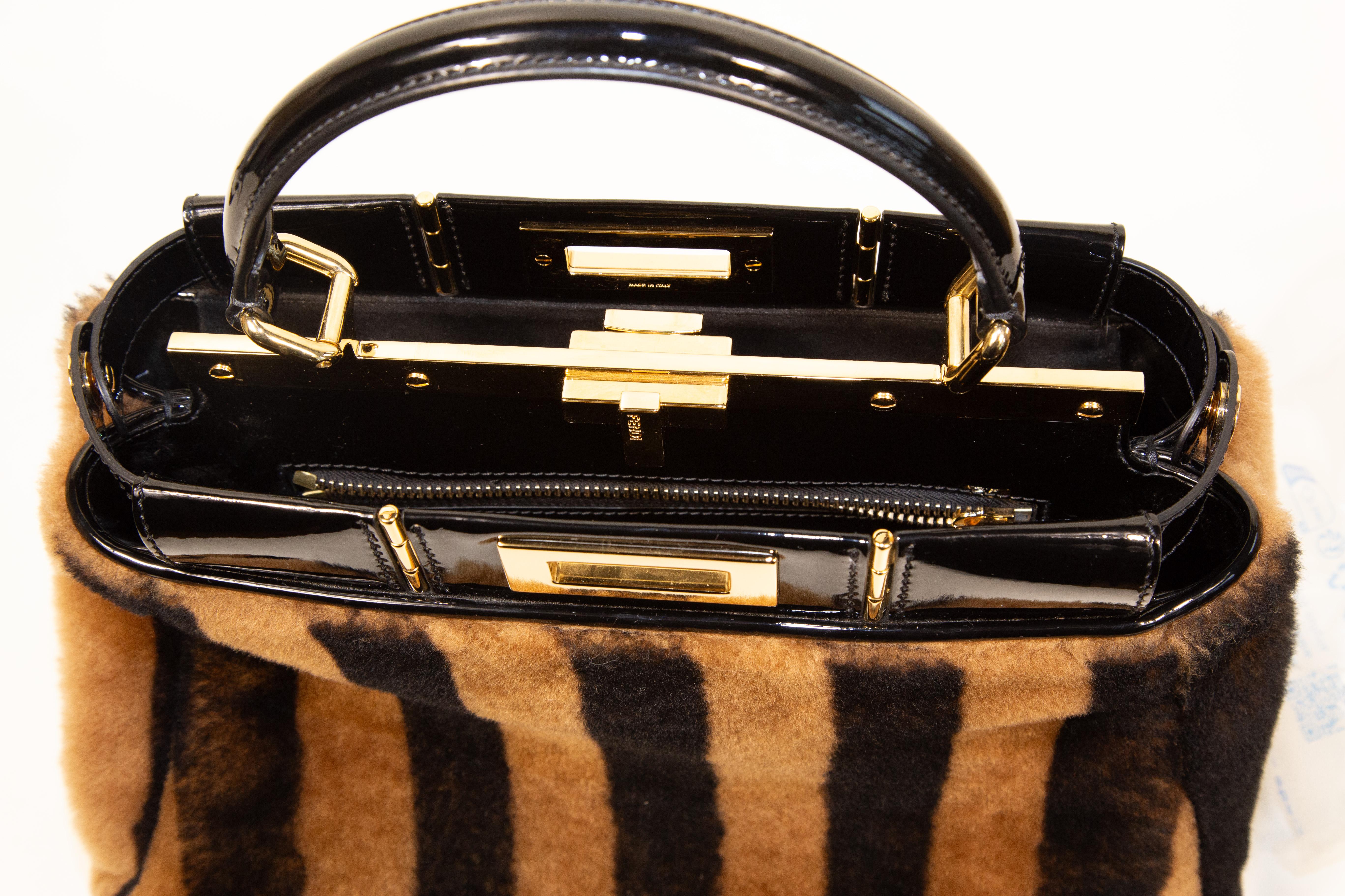 2000s Fendi Peekaboo Shearling Pequin Tobacco Black 2 Way Bag For Sale 6