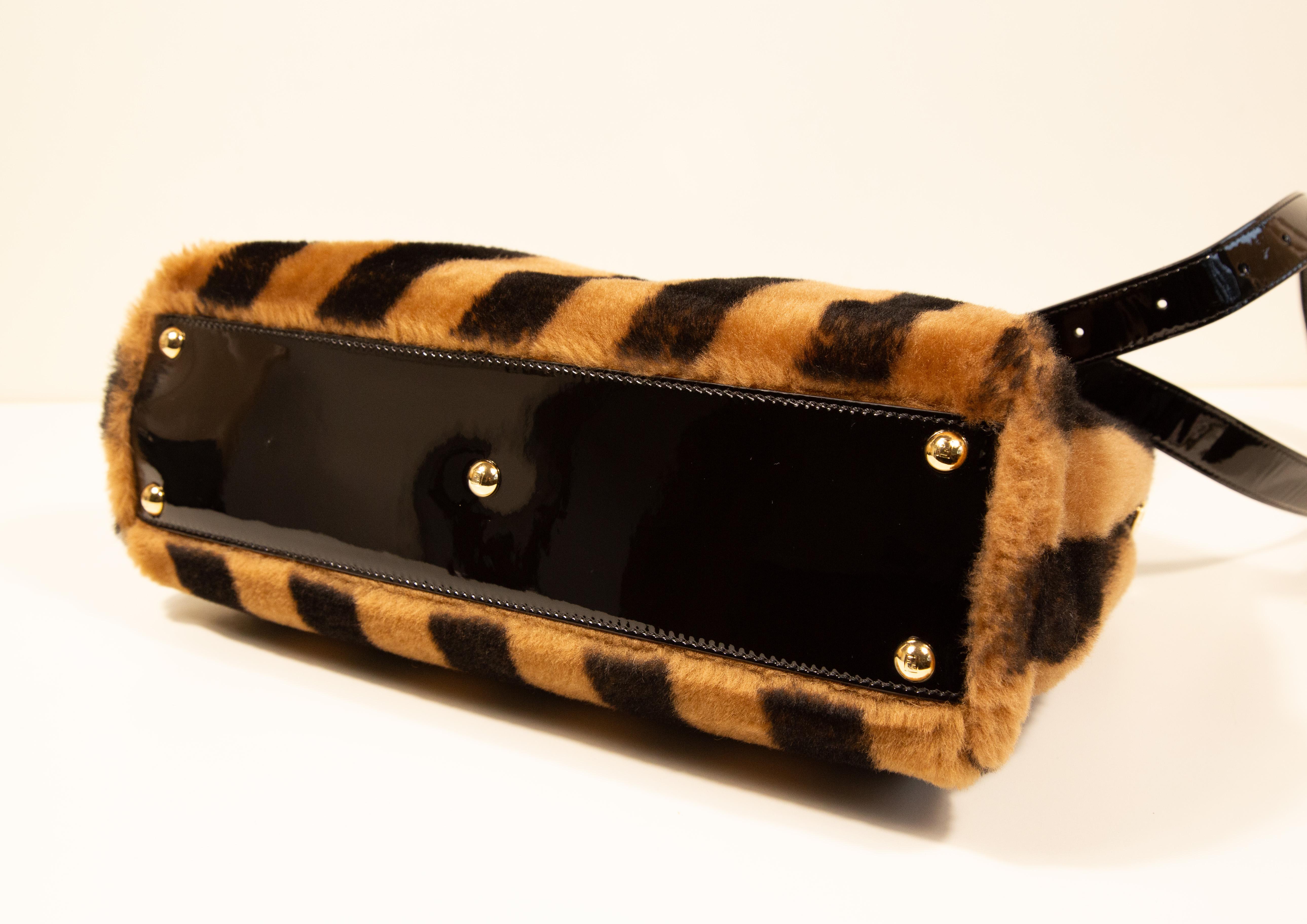 2000s Fendi Peekaboo Shearling Pequin Tobacco Black 2 Way Bag For Sale 2