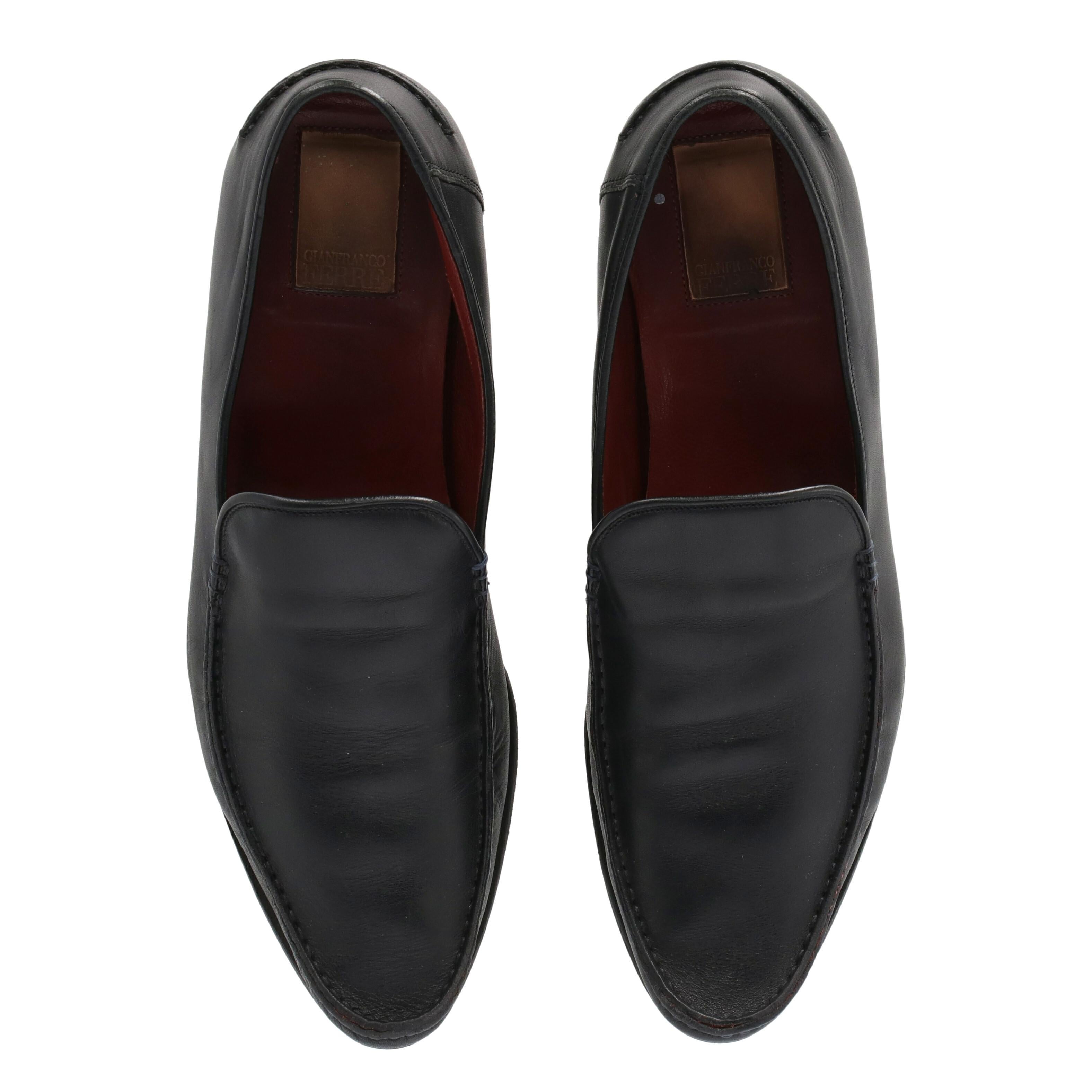 2000s Gianfranco Ferré Black Leather Loafers For Sale 1