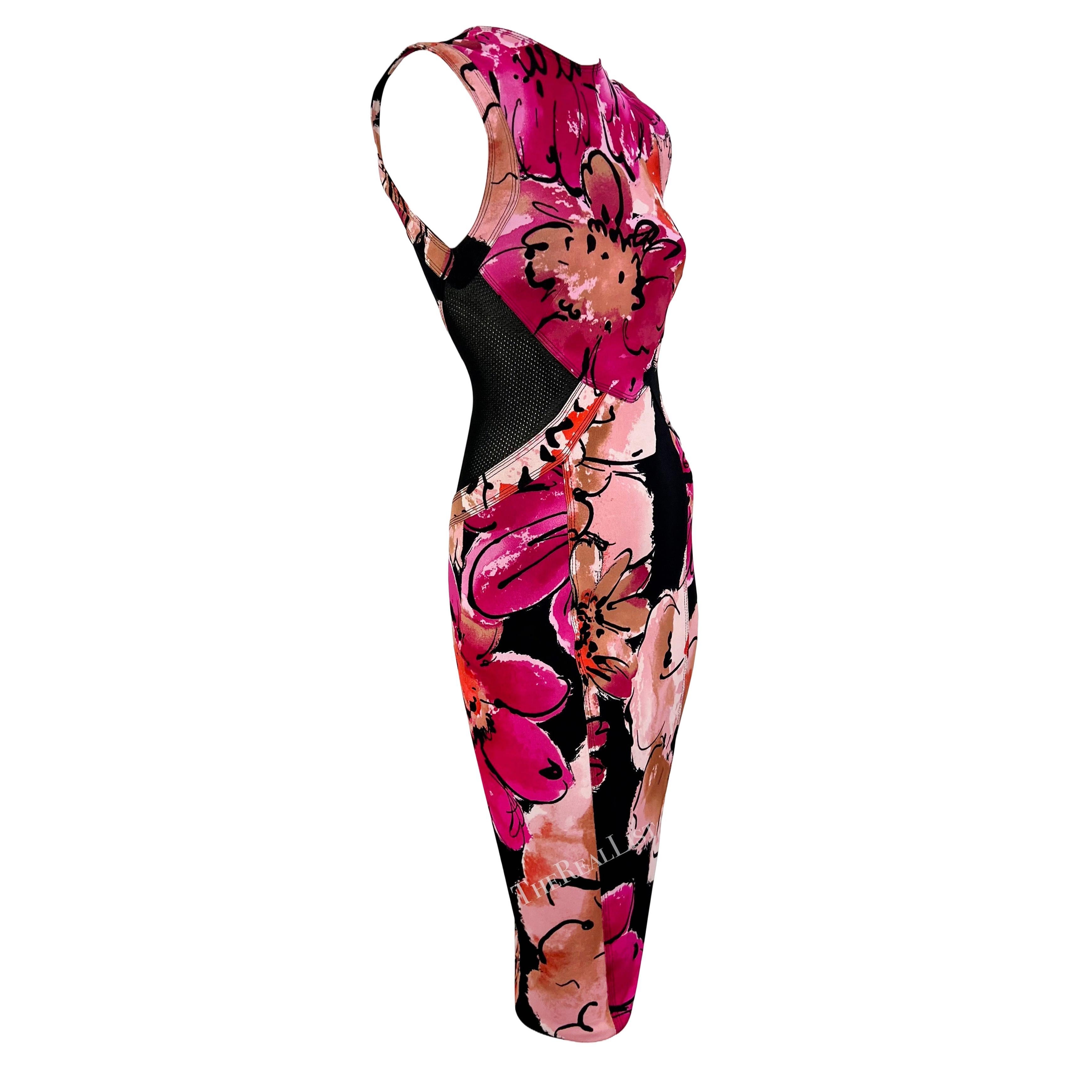 2000er Gianni Versace by Donatella Kleid mit durchsichtigem Mesh-Paneel und rosa Blumendruck Damen im Angebot