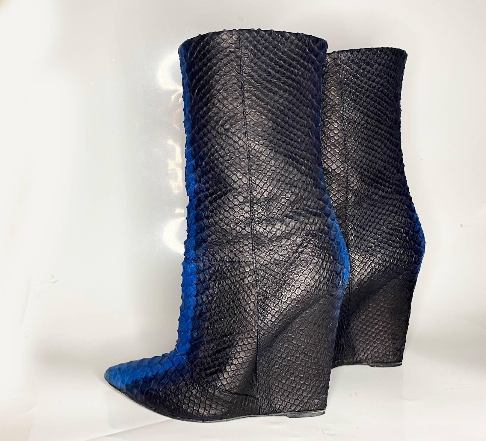  2000s Giuseppe Zanotti Black Blue Platform Faux Snake Skin Calf Boots For Sale 2