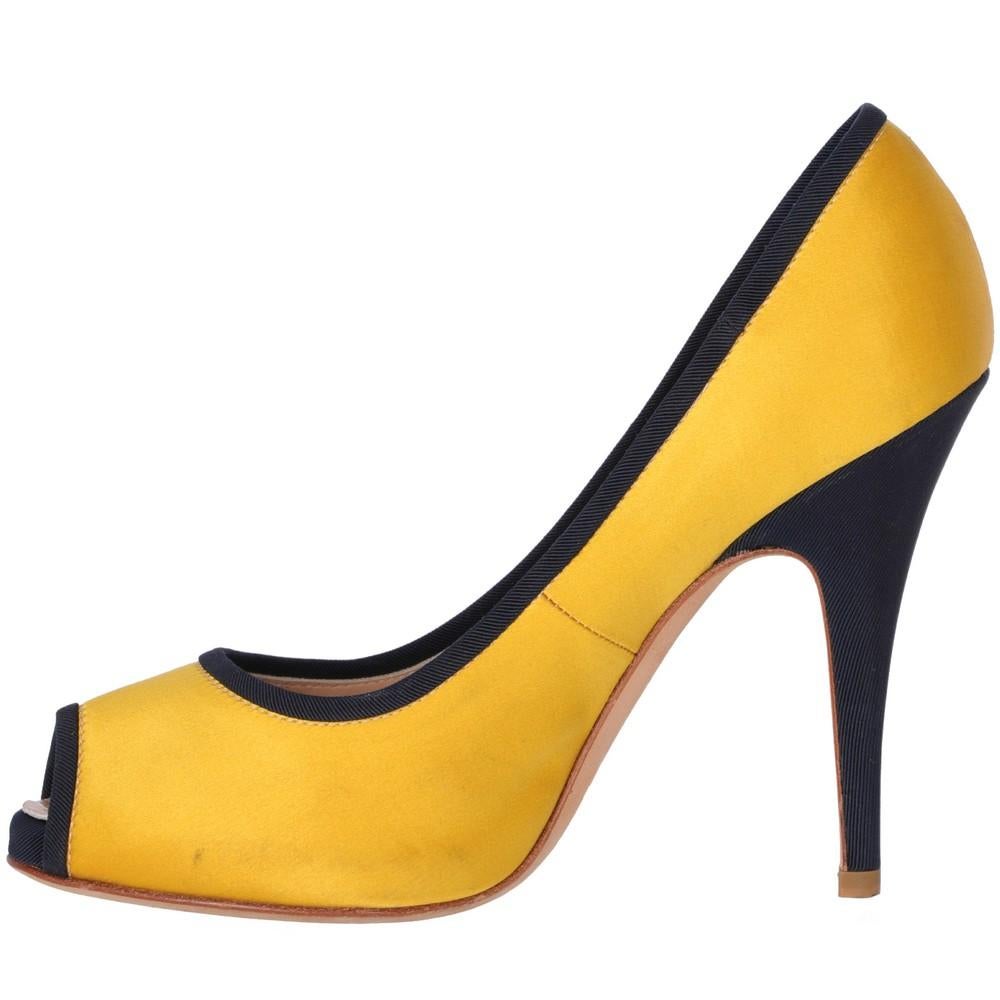 2000s Giuseppe Zanotti yellow open-toe décolleté with black details 2