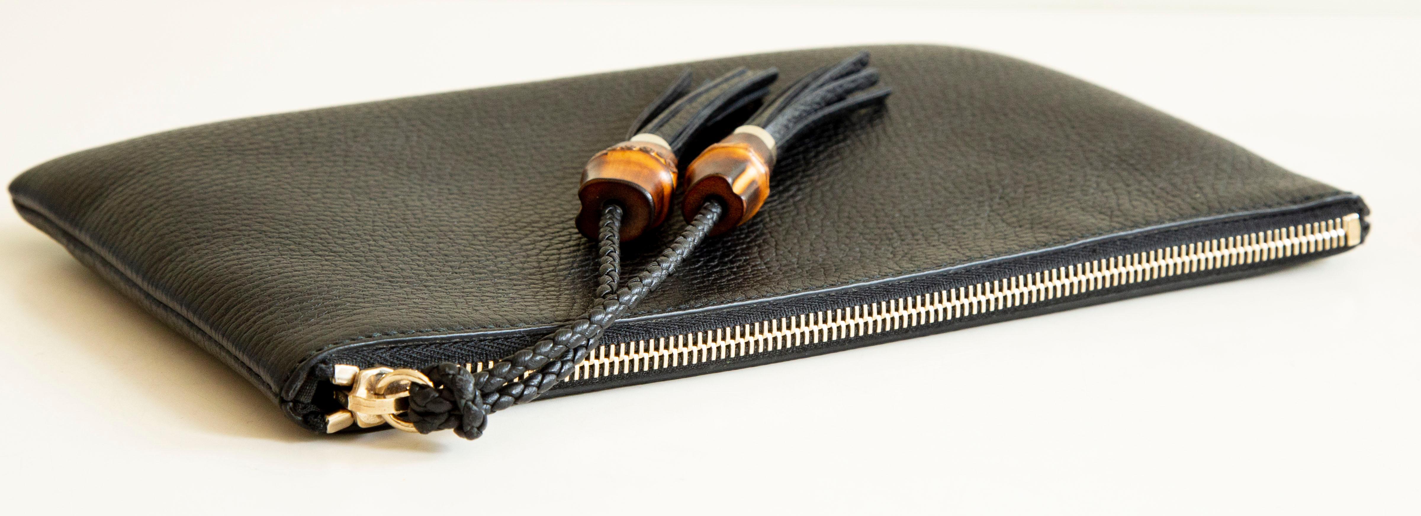 2000s Gucci Bamboo Black Leather Clutch For Sale 1
