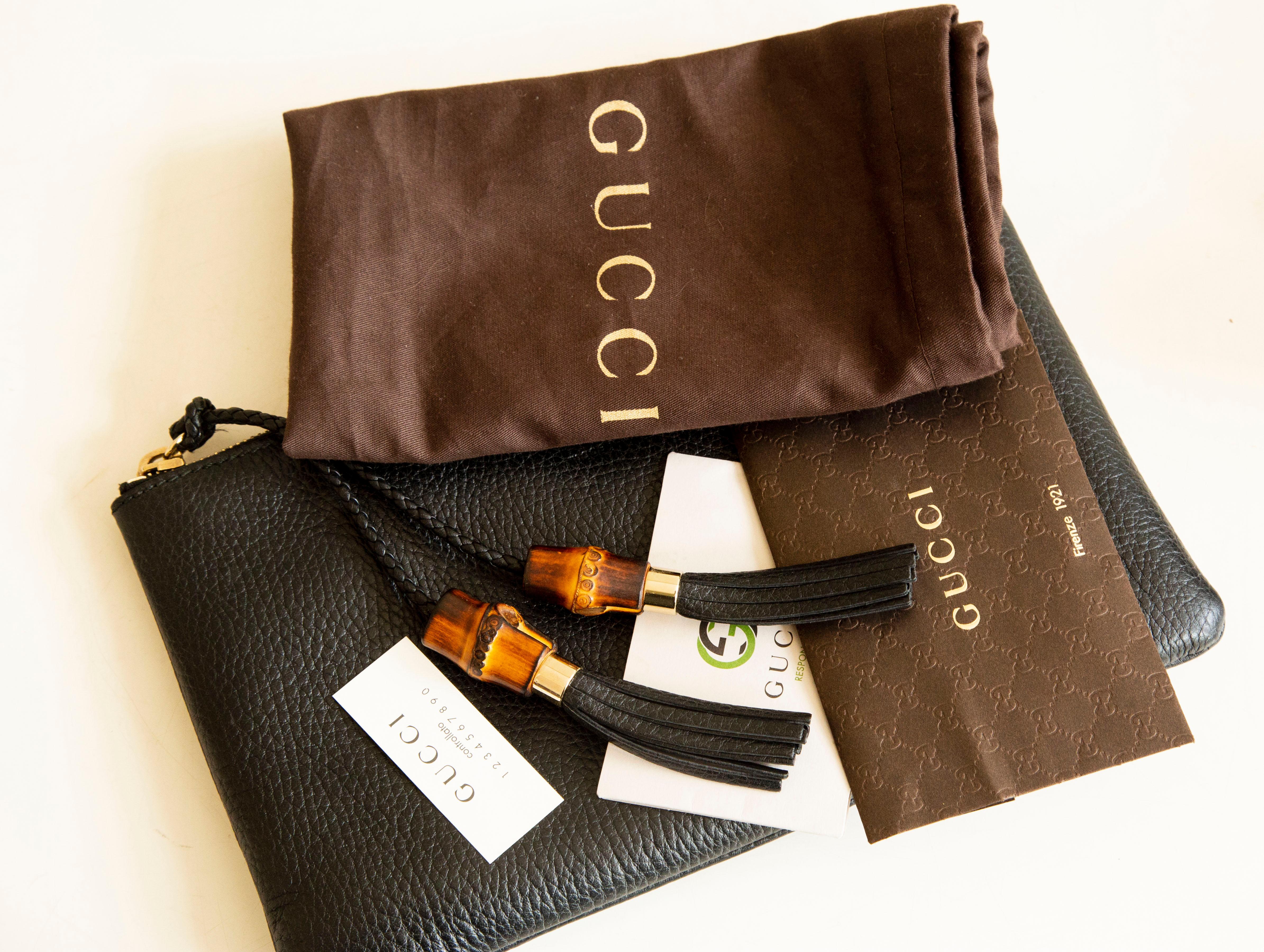 2000s Gucci Bamboo Black Leather Clutch For Sale 2