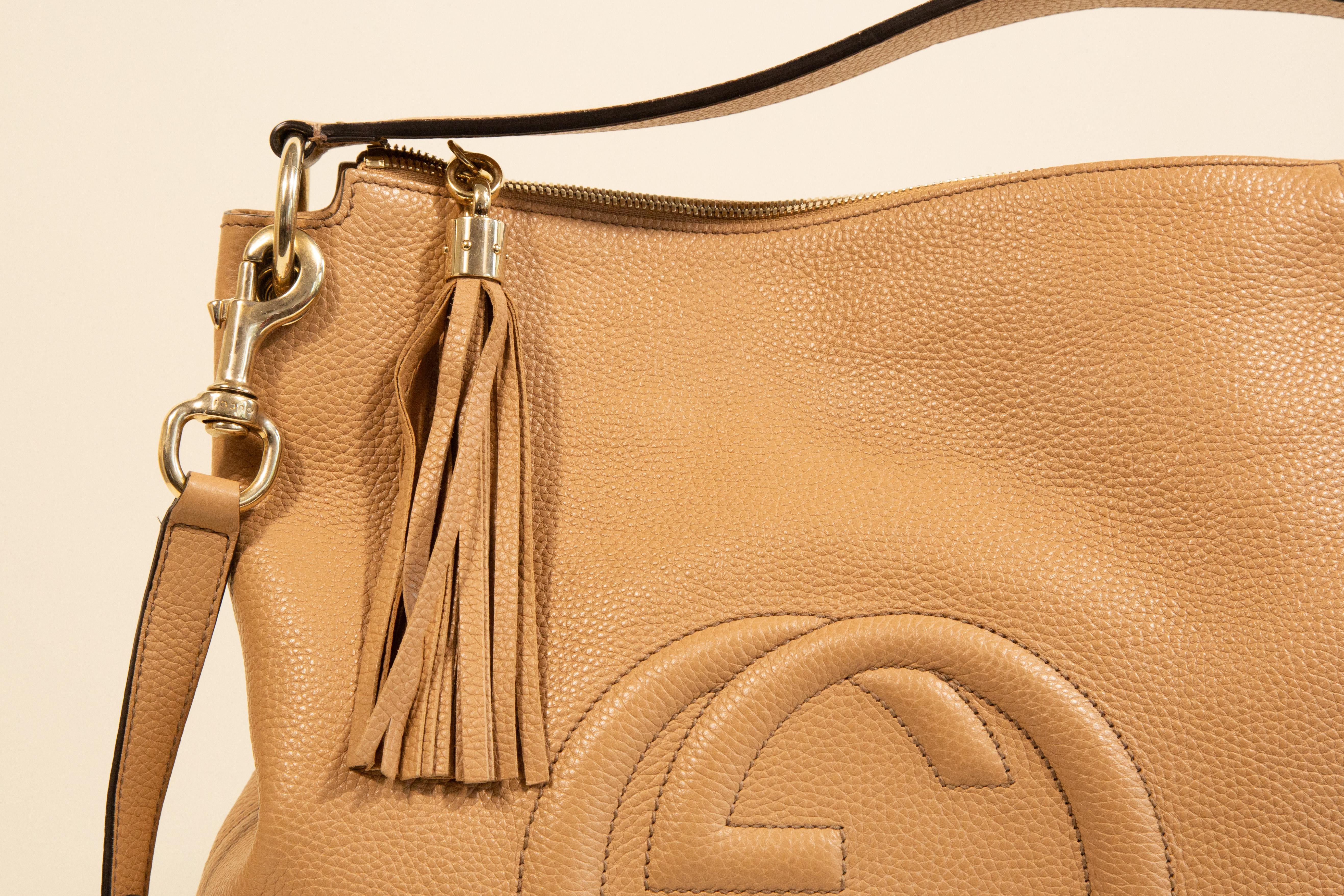 Beige Borsa convertibile SOHO degli anni 2000 di Gucci in pelle beige in vendita