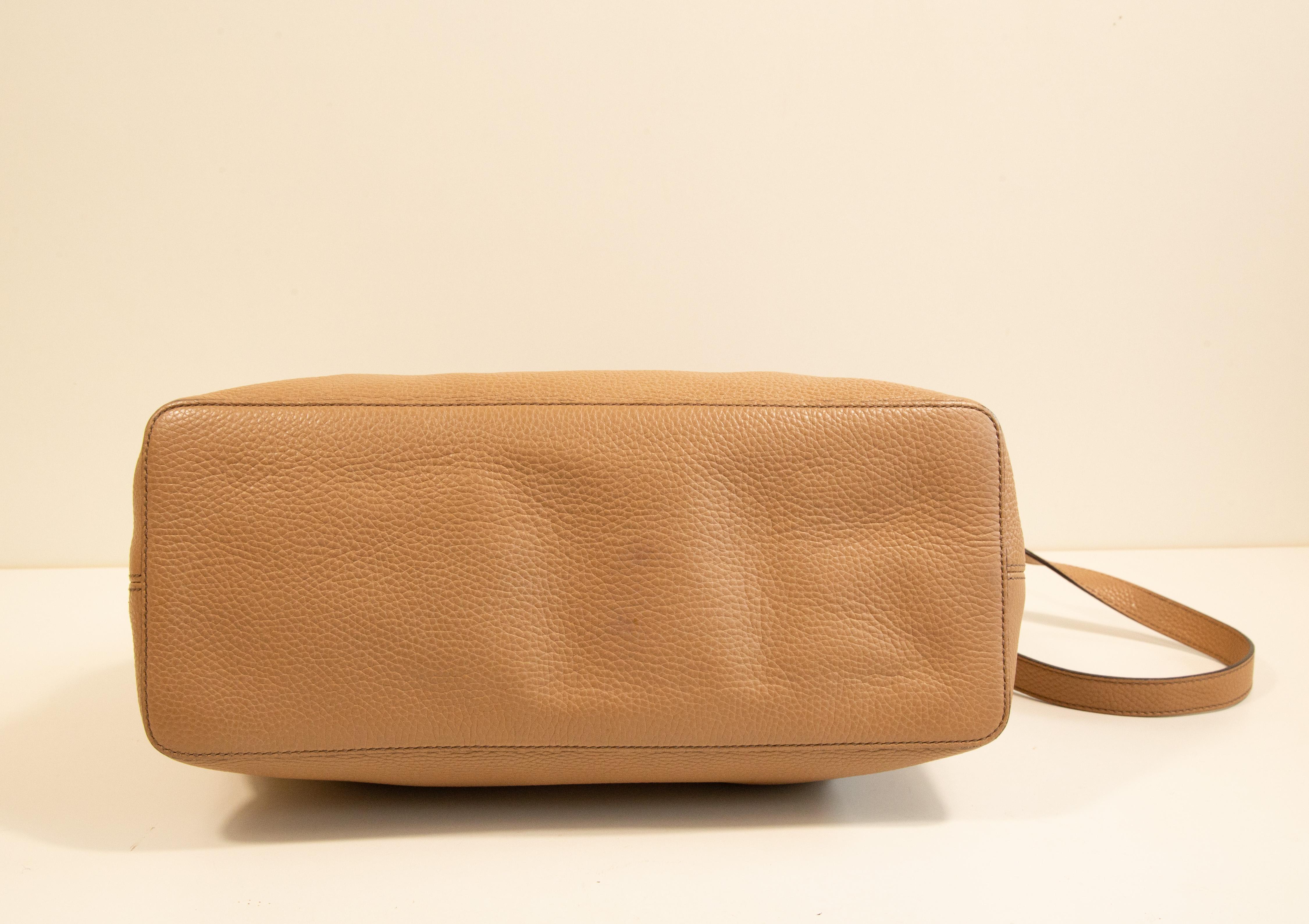 Borsa convertibile SOHO degli anni 2000 di Gucci in pelle beige in vendita 3