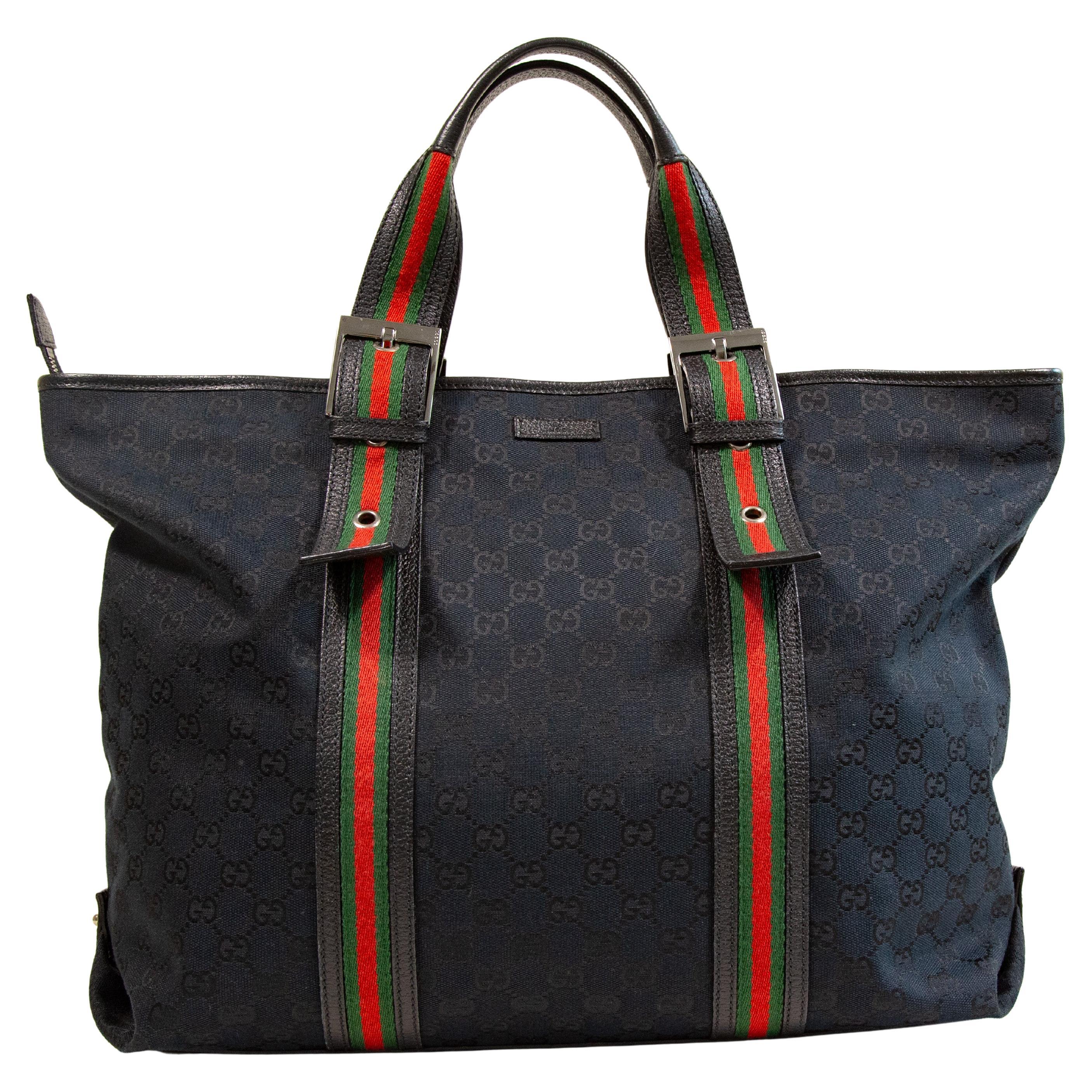 2000er Jahre Gucci Schwarz GG Web Canvas GroBe Schultertasche Tote Bag im Angebot bei 1stDibs