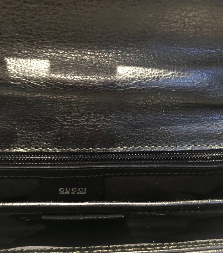 2000s Gucci Black Leather Steel Logo Clutch Wrist Bag For Sale 6