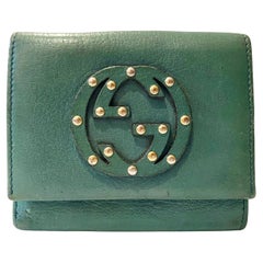 Gucci - Portefeuille en cuir vert blond, années 2000