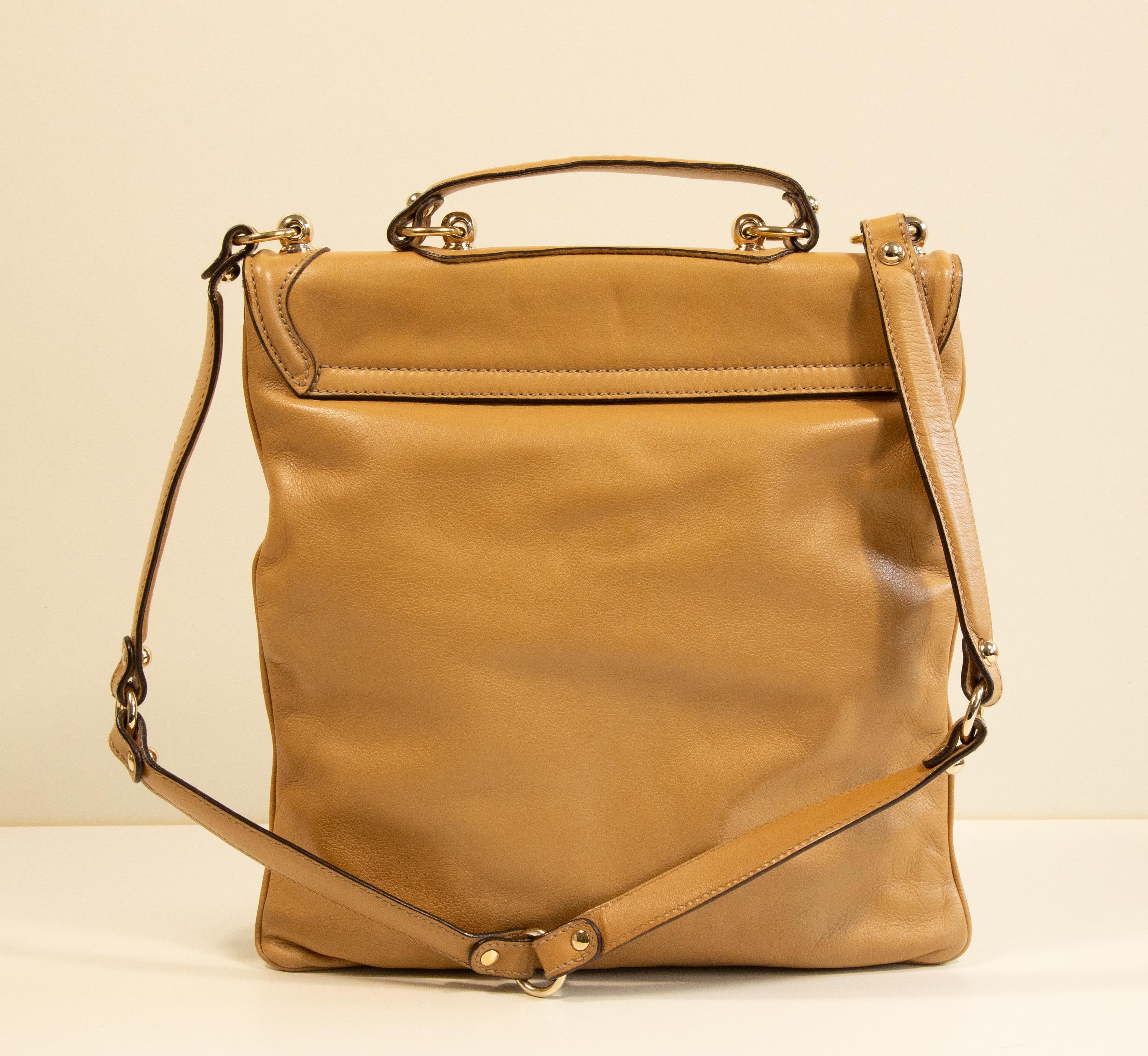 2000s Gucci Britt Beige Leather Shoulder Bag/Top Handle Bag en vente 1
