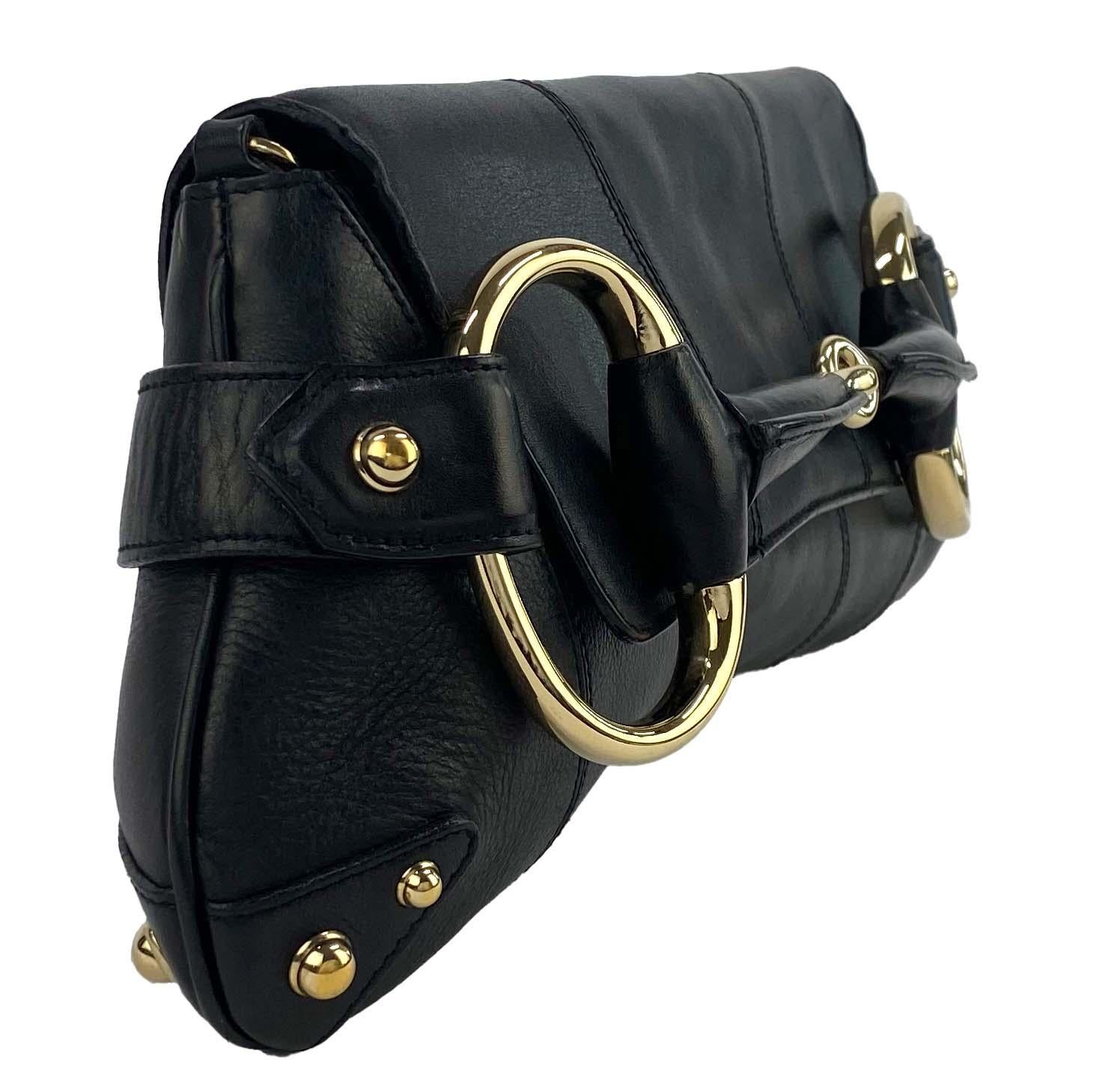 2000s Gucci by Tom Ford Black Leather Gold Large Horsebit Convertible Clutch In Good Condition In West Hollywood, CA