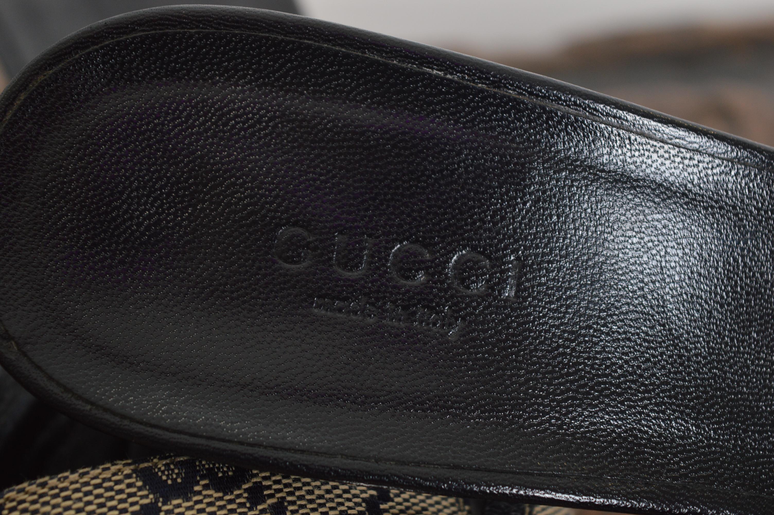 2000’s GUCCI by TOM FORD Blue GG Monogram canvas pointed Kitten Toe Heels Mules For Sale 3