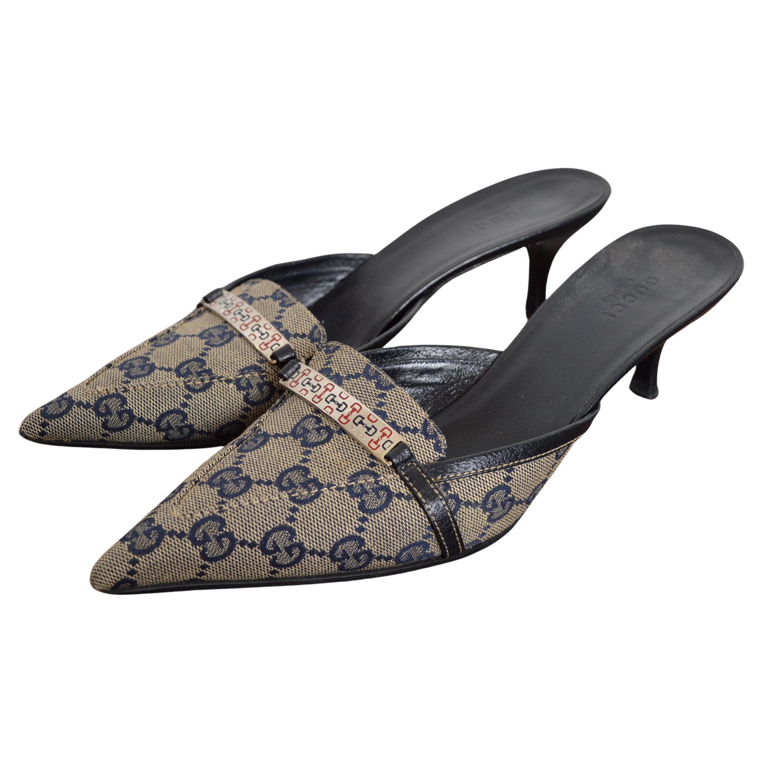 2000’s GUCCI by TOM FORD Blue GG Monogram canvas pointed Kitten Toe Heels Mules For Sale