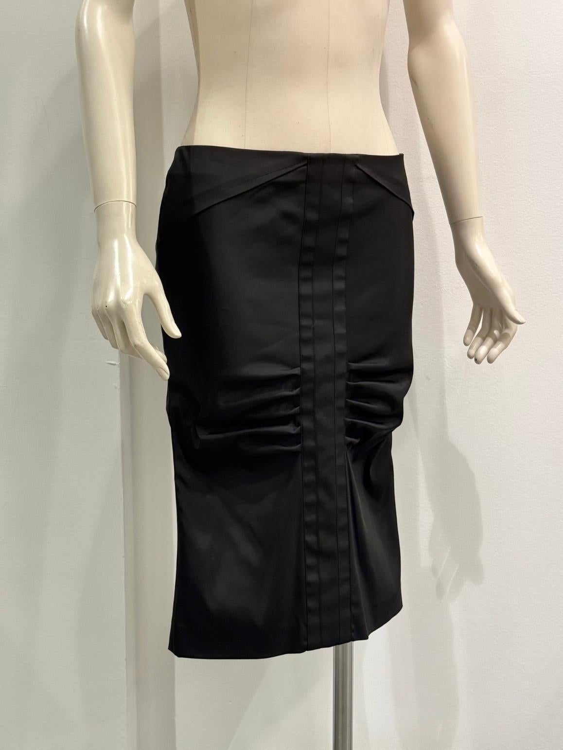 2000s Gucci by Tom Ford falda con hebilla Black en venta