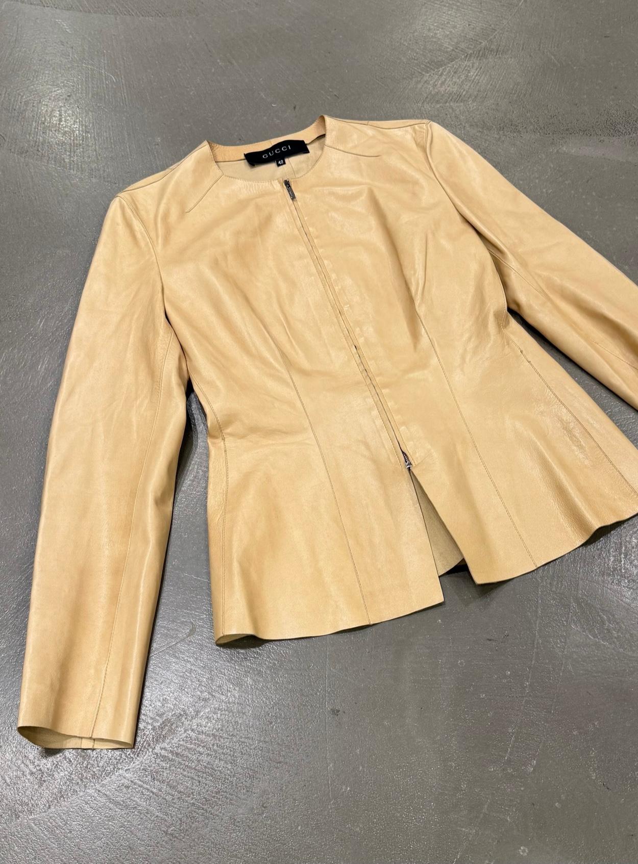 Giacca in pelle aderente Gucci by Tom Ford degli anni 2000 In condizioni ottime in vendita a Milano, Lombardia