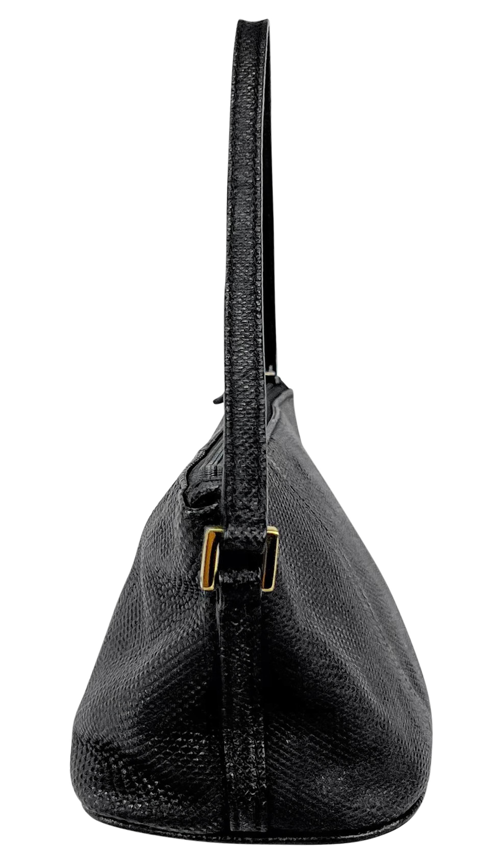 2000s Gucci by Tom Ford Genuine Karung Snakeskin Black Mini Pochette Bag In Excellent Condition For Sale In West Hollywood, CA