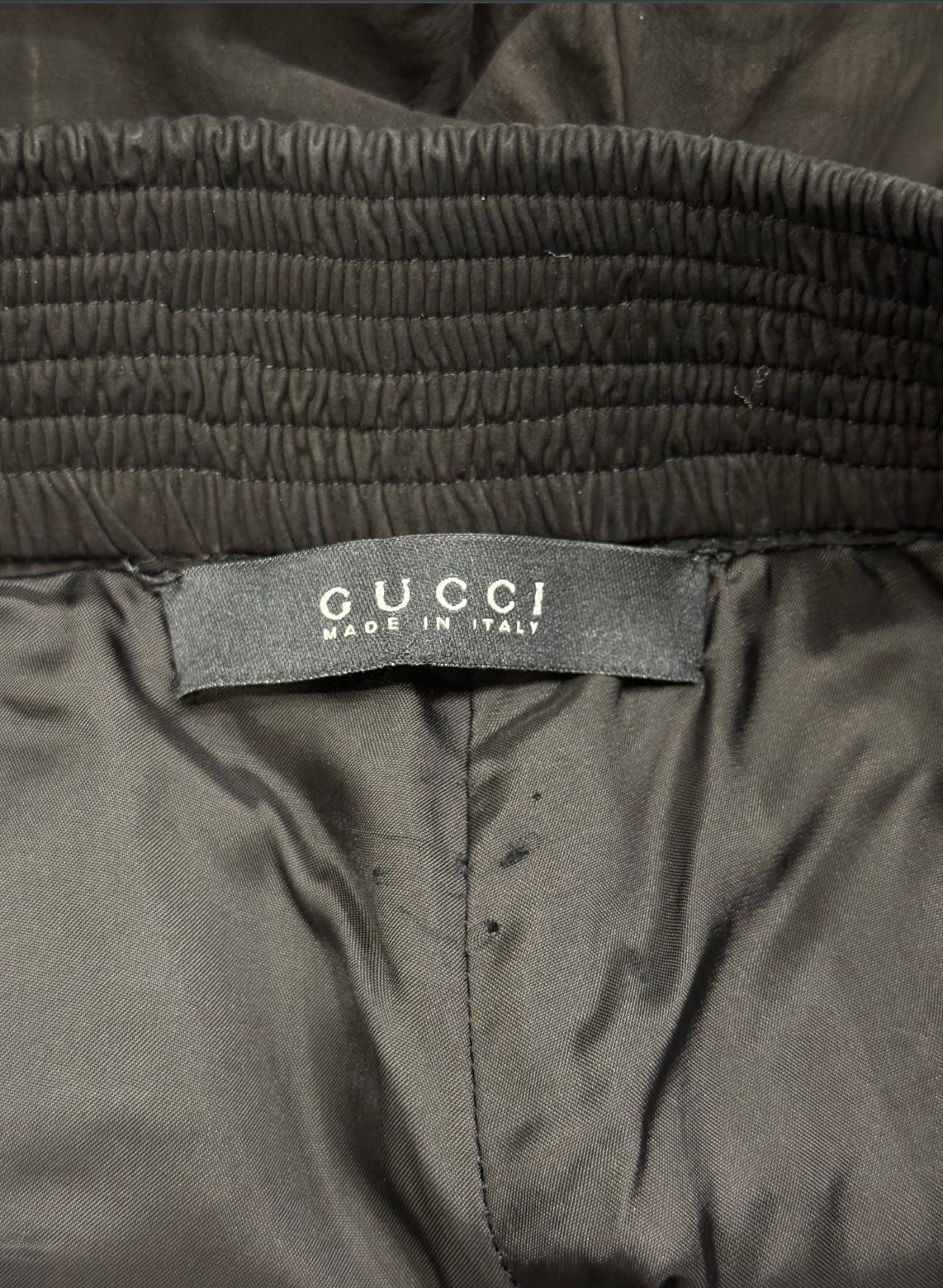 2000er Gucci by Tom Ford getäfelte Moto-Lederhose im Angebot 2