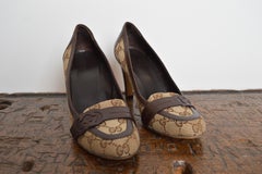 2000s GUCCI Canvas Jacquard Monogram Rounded Toe Court Shoes Y2k High Heels